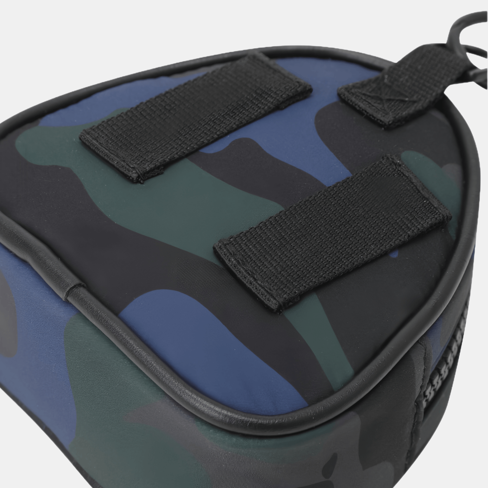 Golden Bear Camo Bear Ball Pouch - Navy - Erthe Golf