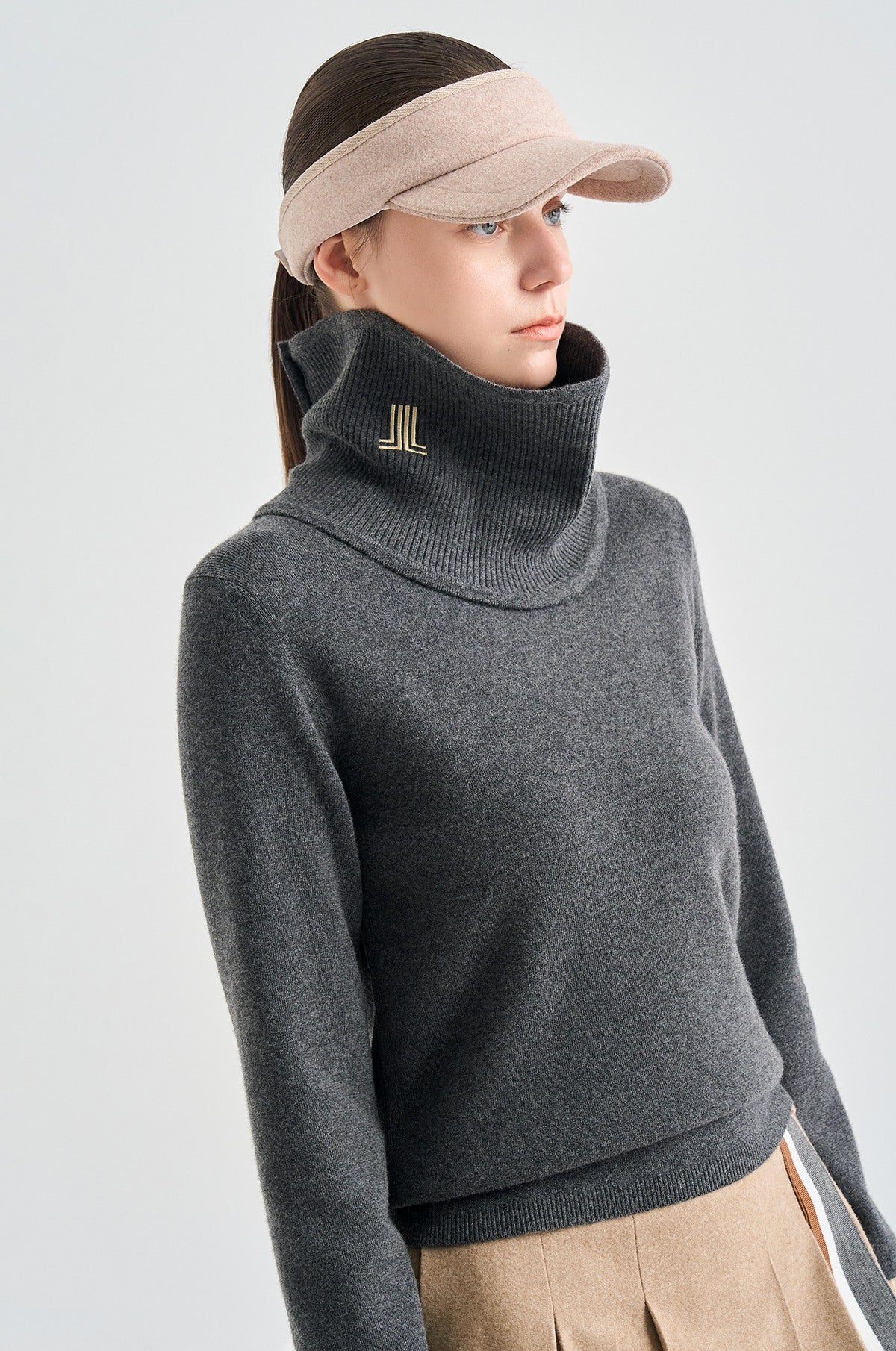 Lanvin Blanc Women's Sweater - Grey - Erthe Golf