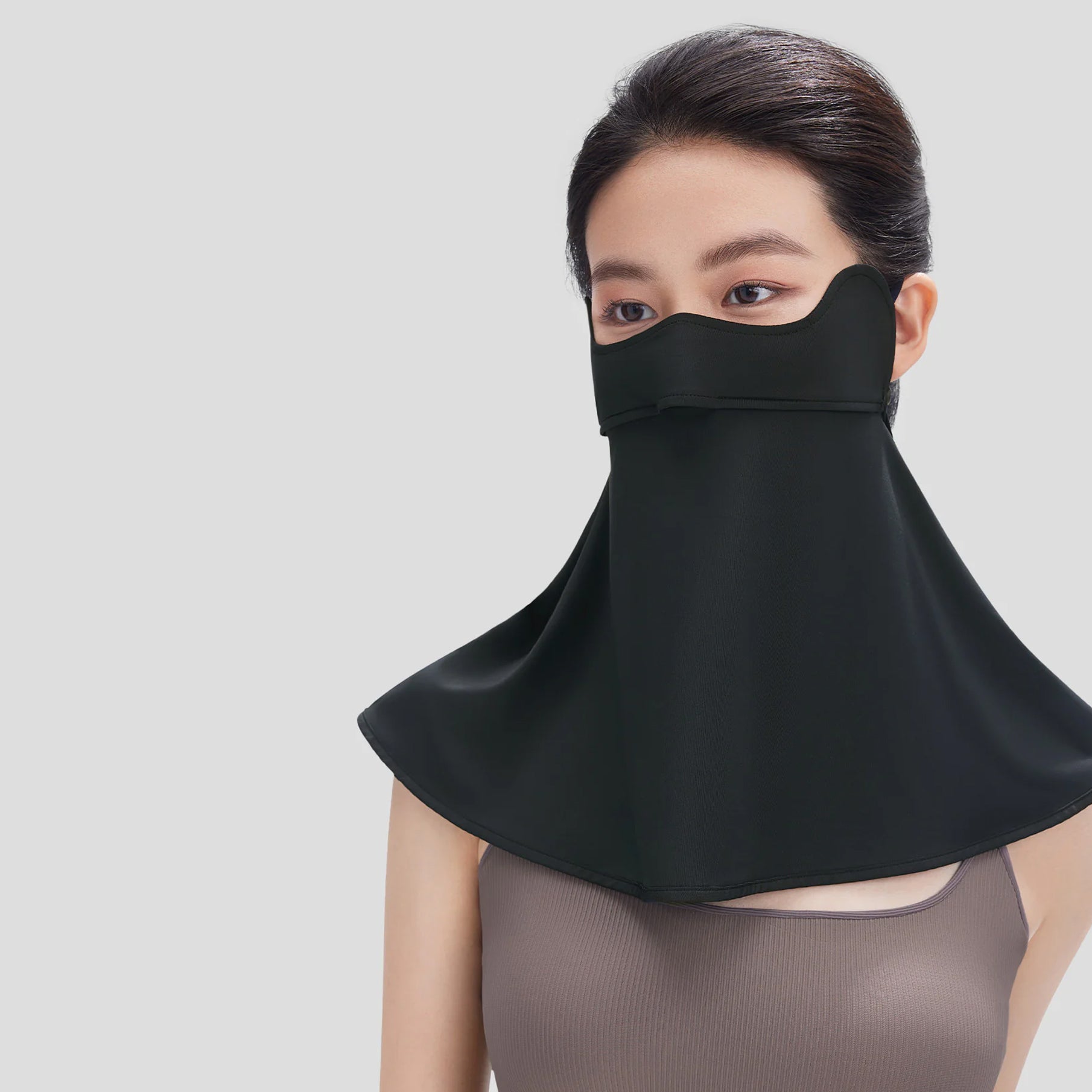 Beneunder Balle Women's Sun Protection Mask - Black - Erthe Golf