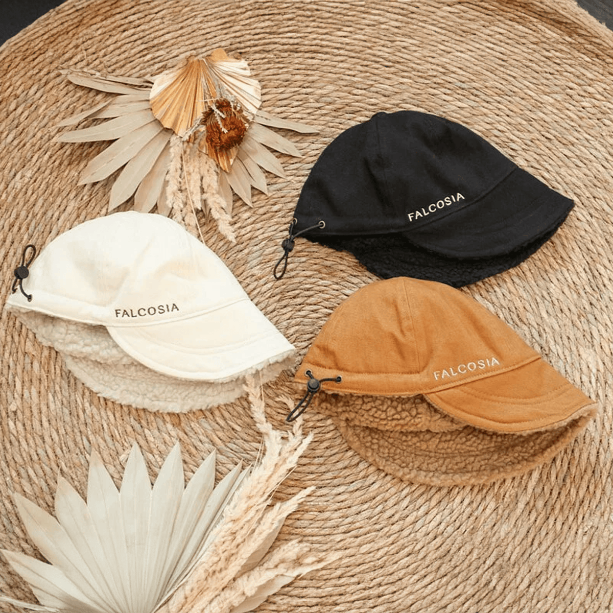 Falcosia Fleece Lined Earflap Hat - Erthe Golf