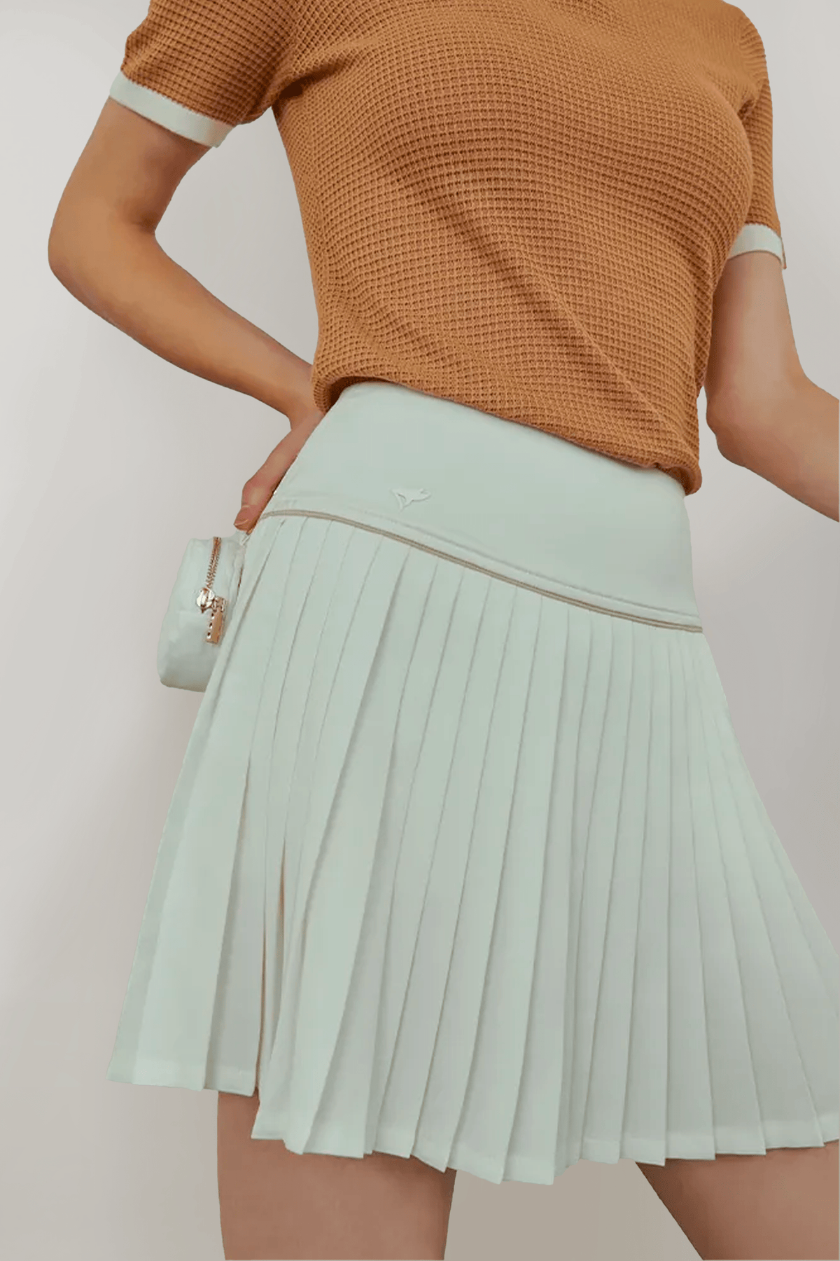 Falcosia White Pleated Skirt - Erthe Golf