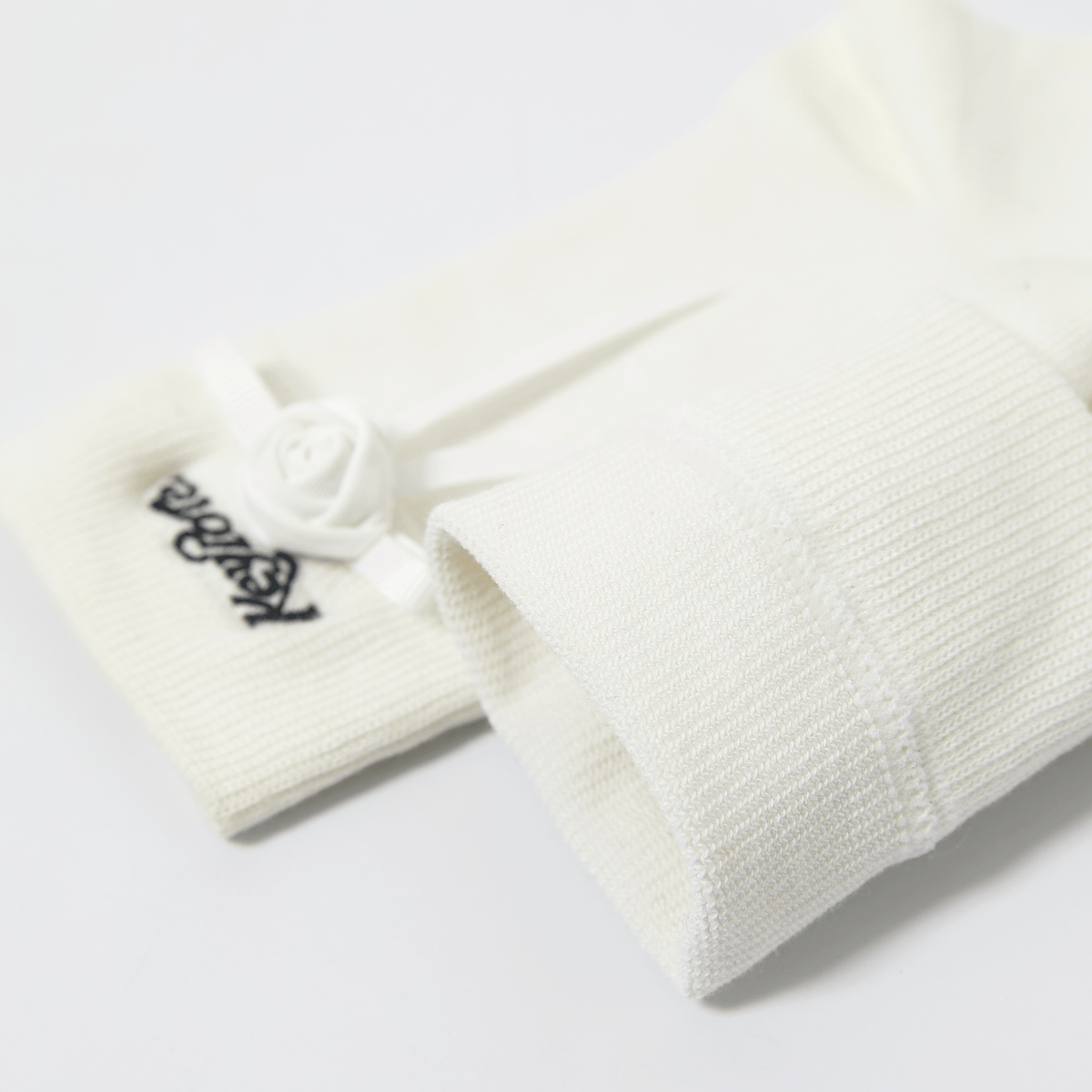 Keypote Women's Ribbon Rose Sport Socks - White - Erthe Golf