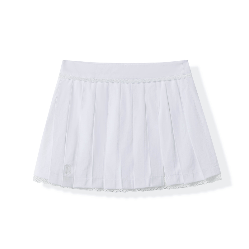 The Statement Fairway Look