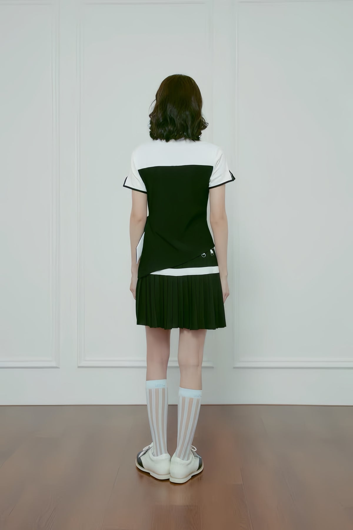 Monochrome Bowtie Golf Top - Erthe Golf