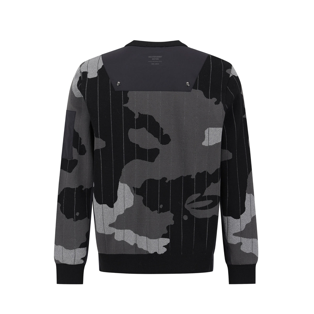 Master Bunny Edition Men's Camo Top - Black - Erthe Golf