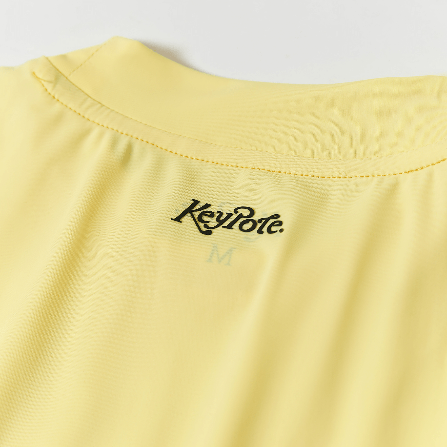 Women's Lightweight Mockneck - Yellow - Erthe Golf