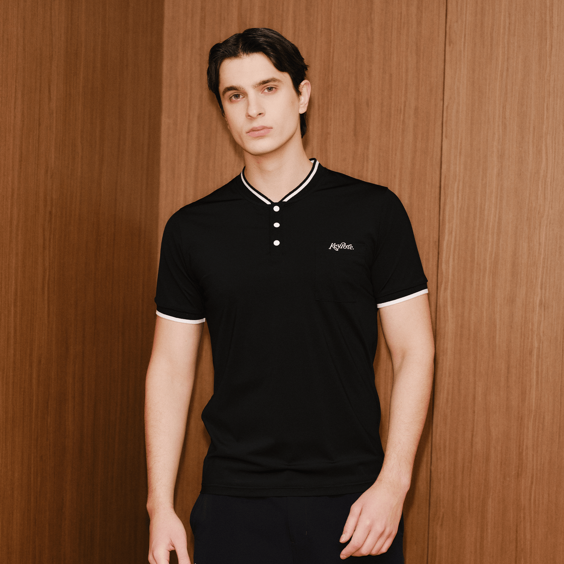 Men's Lightweight Elastic T-Shirt - Black - Erthe Golf