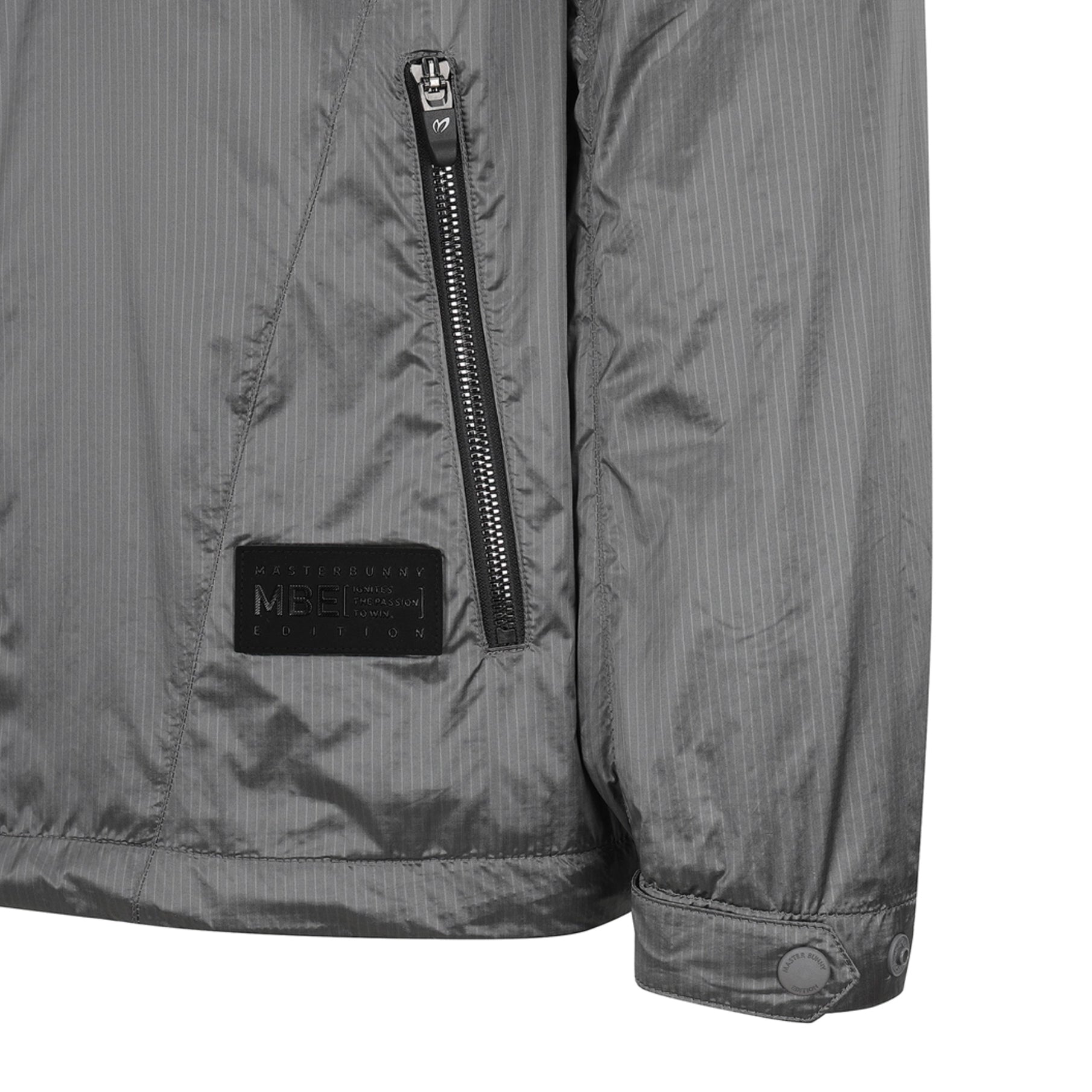 Master Bunny Edition Men&#39;s Windbreaker - Grey - Erthe Golf