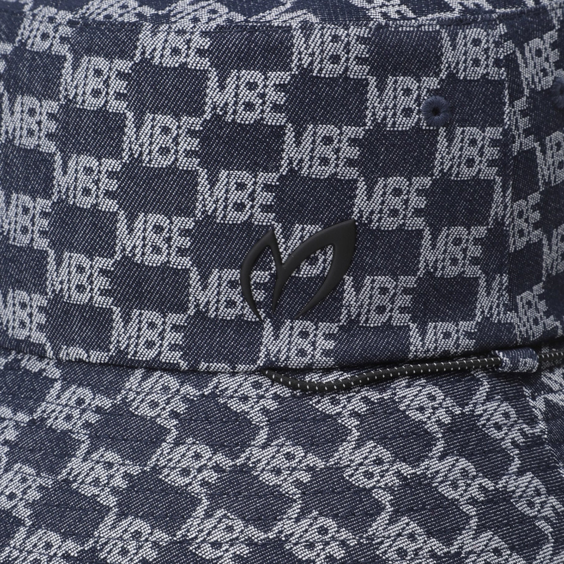 Master Bunny Edition Men&#39;s Logo Print Bucket Hat - Navy - Erthe Golf