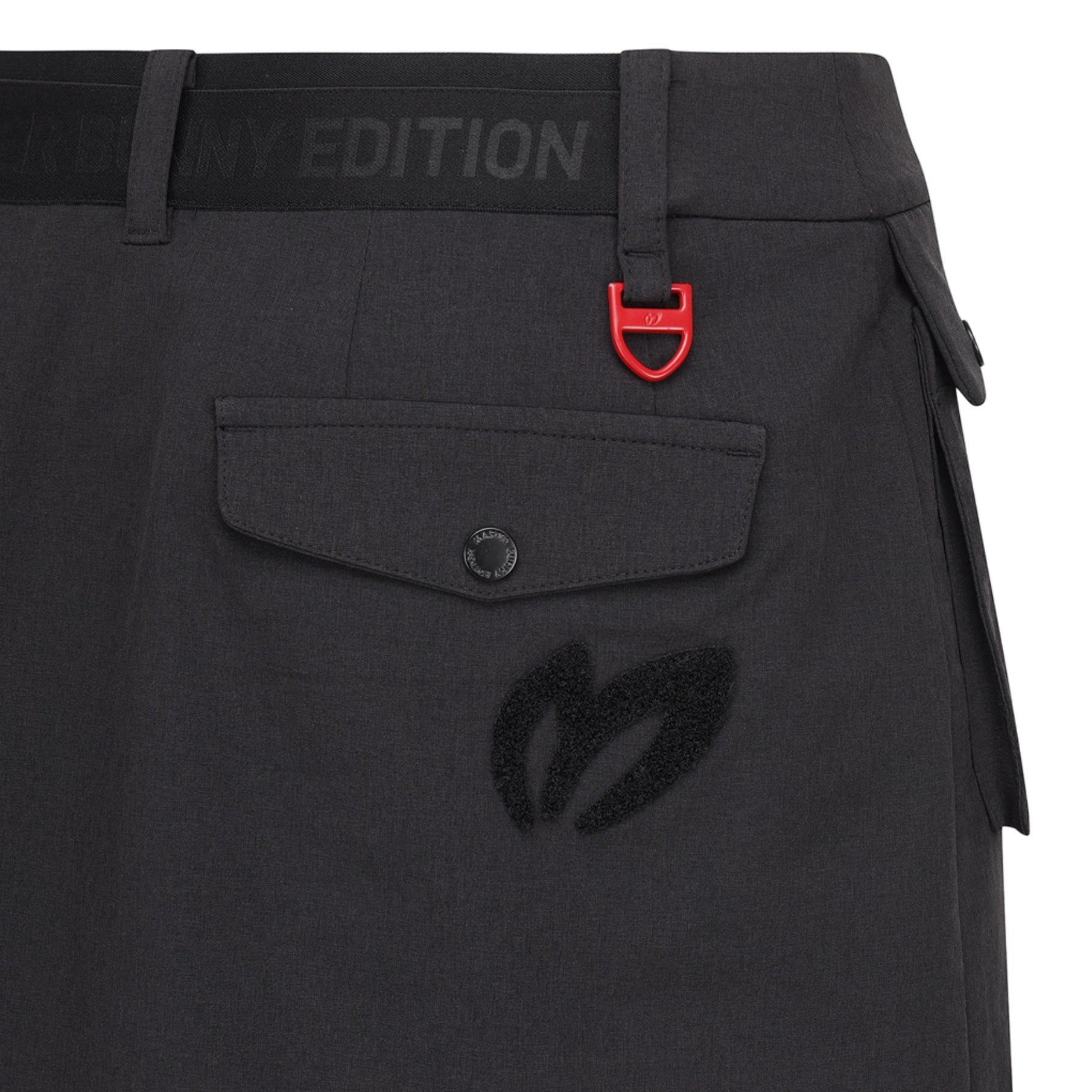Master Bunny Edition Women&#39;s Pocket Skirt - Black - Erthe Golf