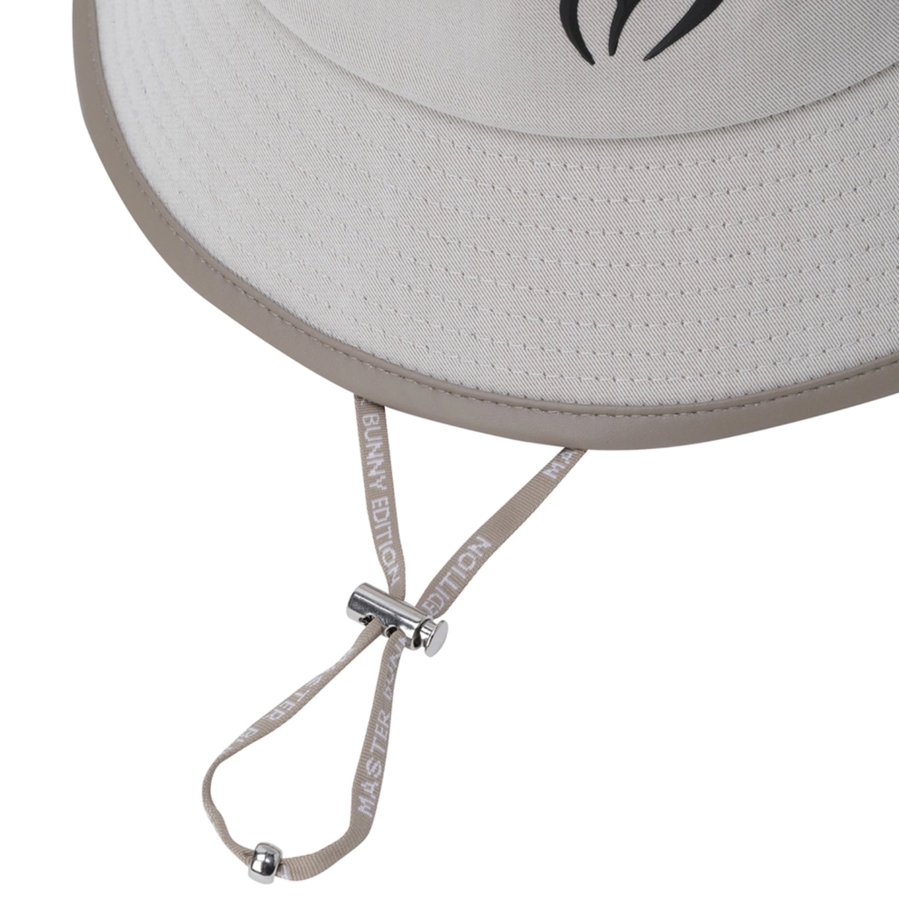 Master Bunny Edition Men&#39;s Logo Bucket Hat - Beige - Erthe Golf