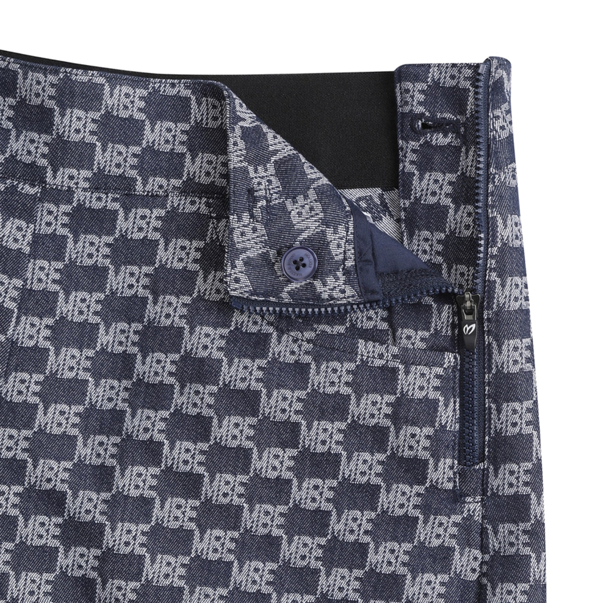 Master Bunny Edition Women's Logo Shorts - Navy - Erthe Golf