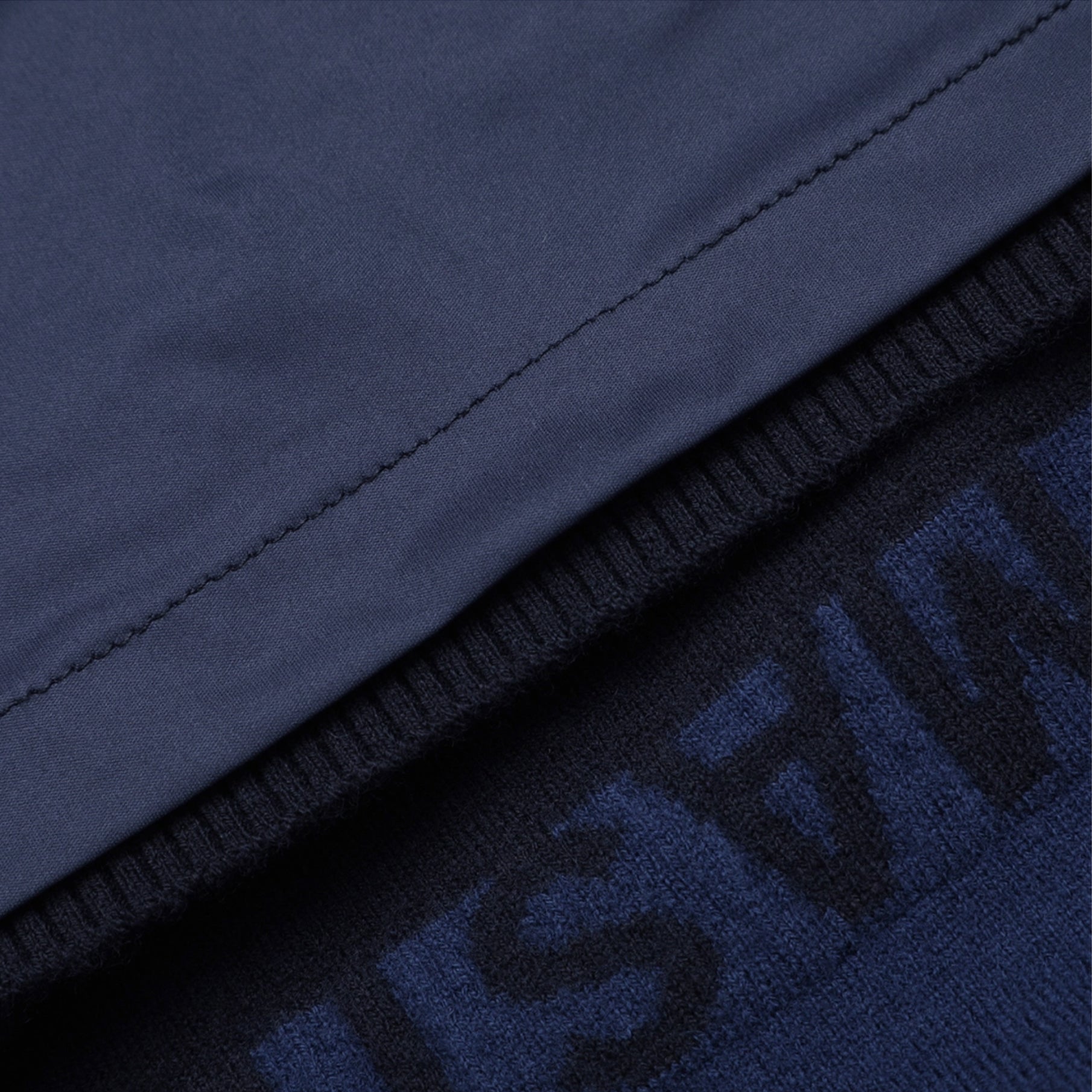 Master Bunny Edition Men&#39;s Cardigan - Navy - Erthe Golf