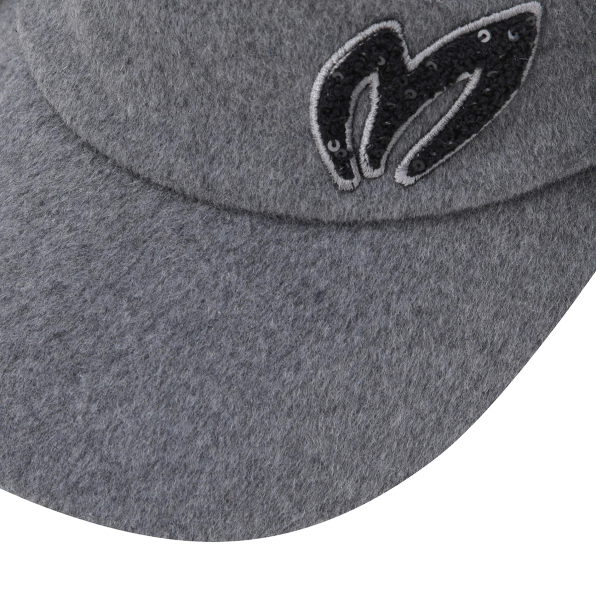 Master Bunny Edition Women's Fur Visor - Grey - Erthe Golf