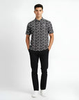 Master Bunny Edition Men's Pattern T-Shirt - Black - Erthe Golf