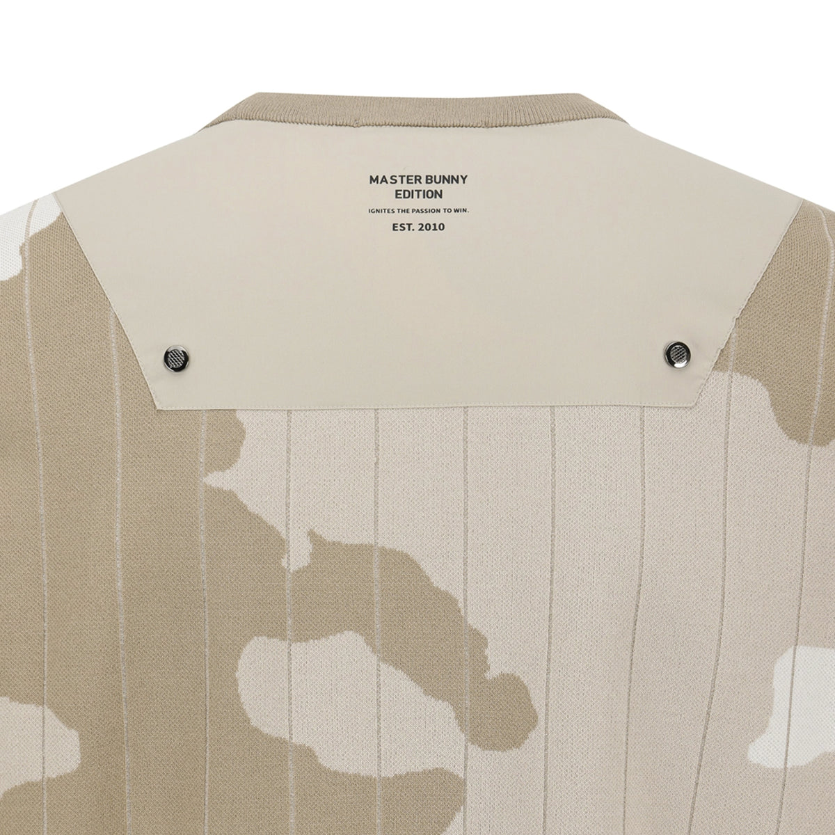 Master Bunny Edition Men's Camo Top - Beige - Erthe Golf