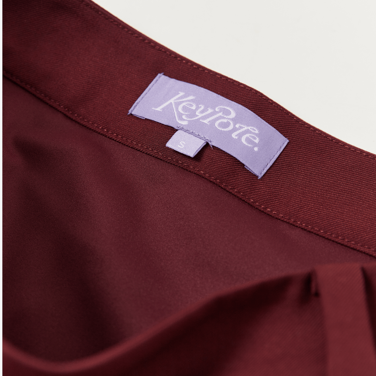 Keypote Women's Pleated Skort - Burgundy - Erthe Golf