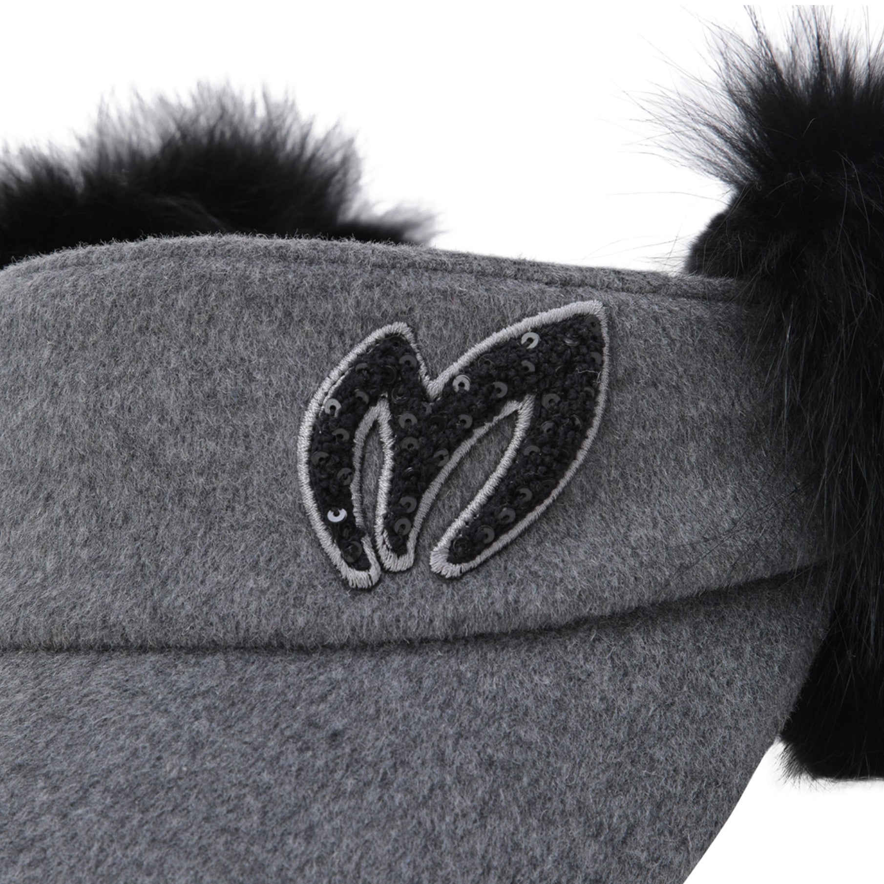 Master Bunny Edition Women&#39;s Fur Visor - Grey - Erthe Golf