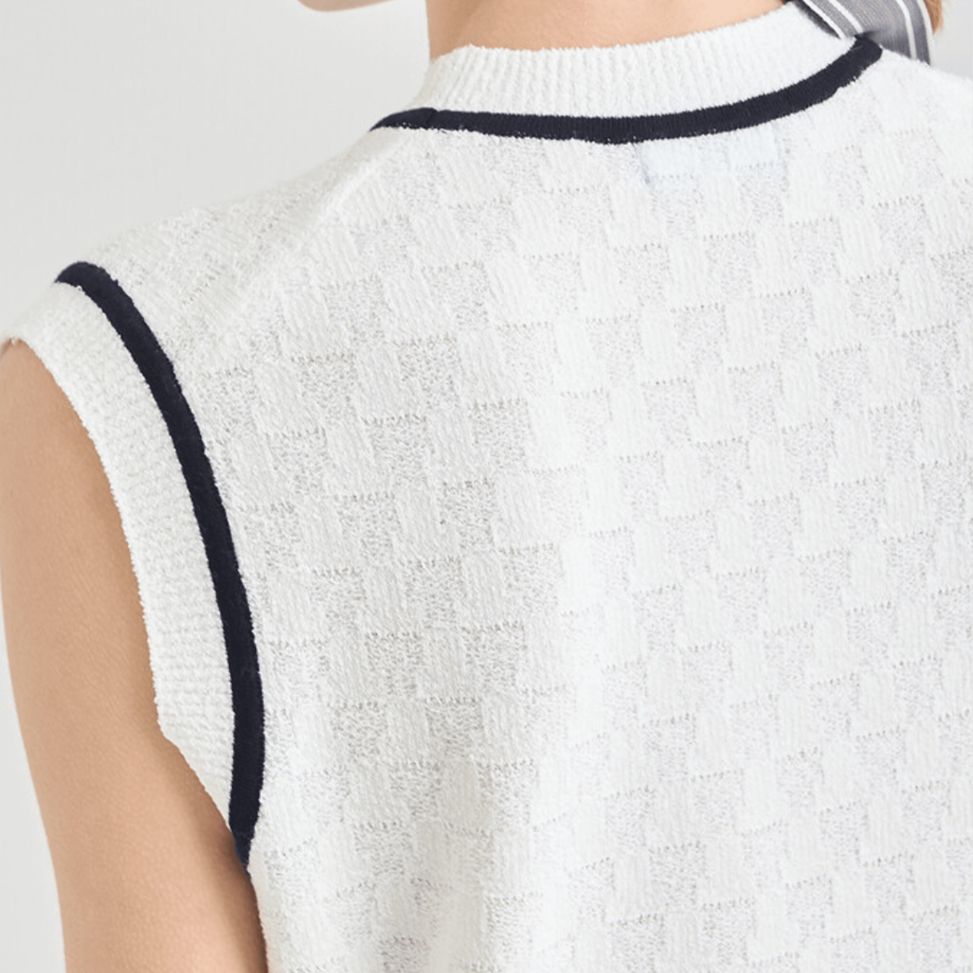 Women's Ribbon Knit Vest - Off White - Erthe Golf