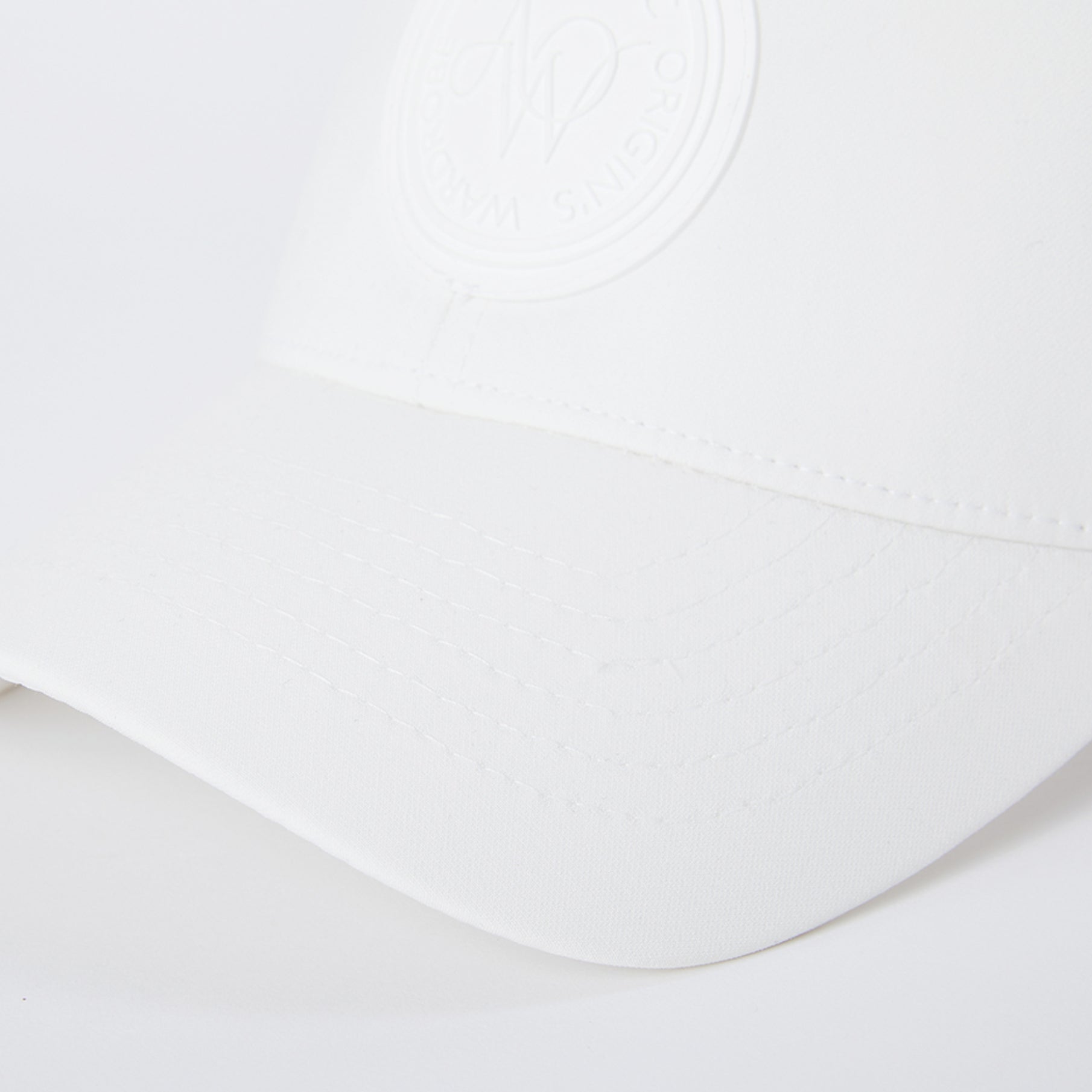 Unisex Logo Wappen Ball Cap - Off White - Erthe Golf
