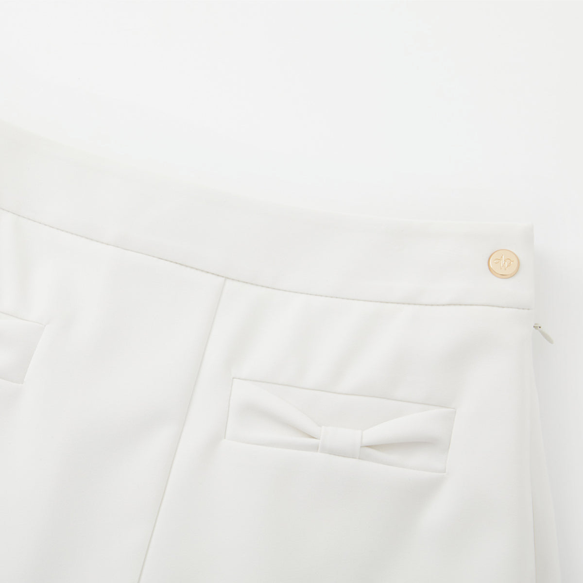 Women's Ribbon Pocket Tulip Skirt - Off White - Erthe Golf