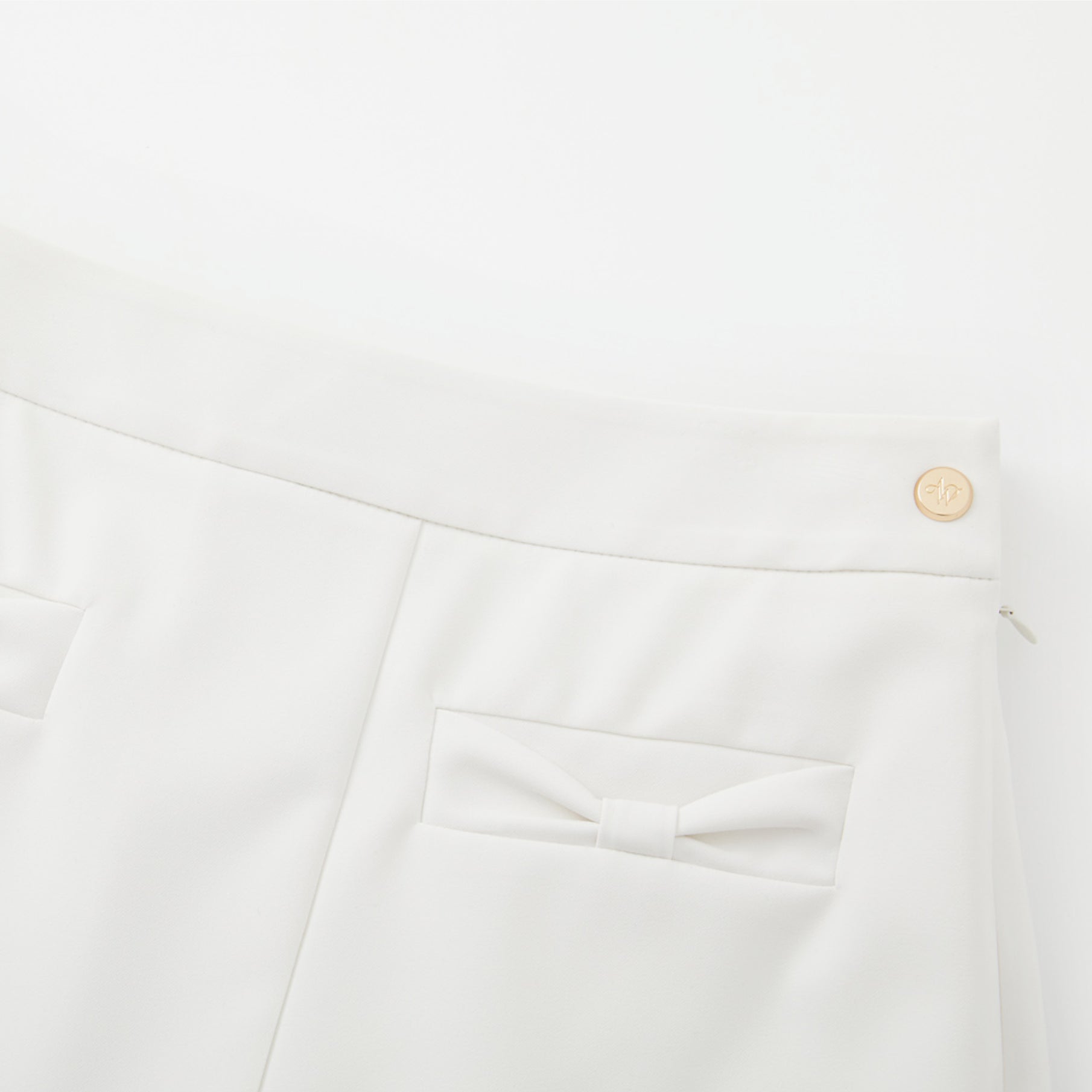 Women's Ribbon Pocket Tulip Skirt - Off White - Erthe Golf