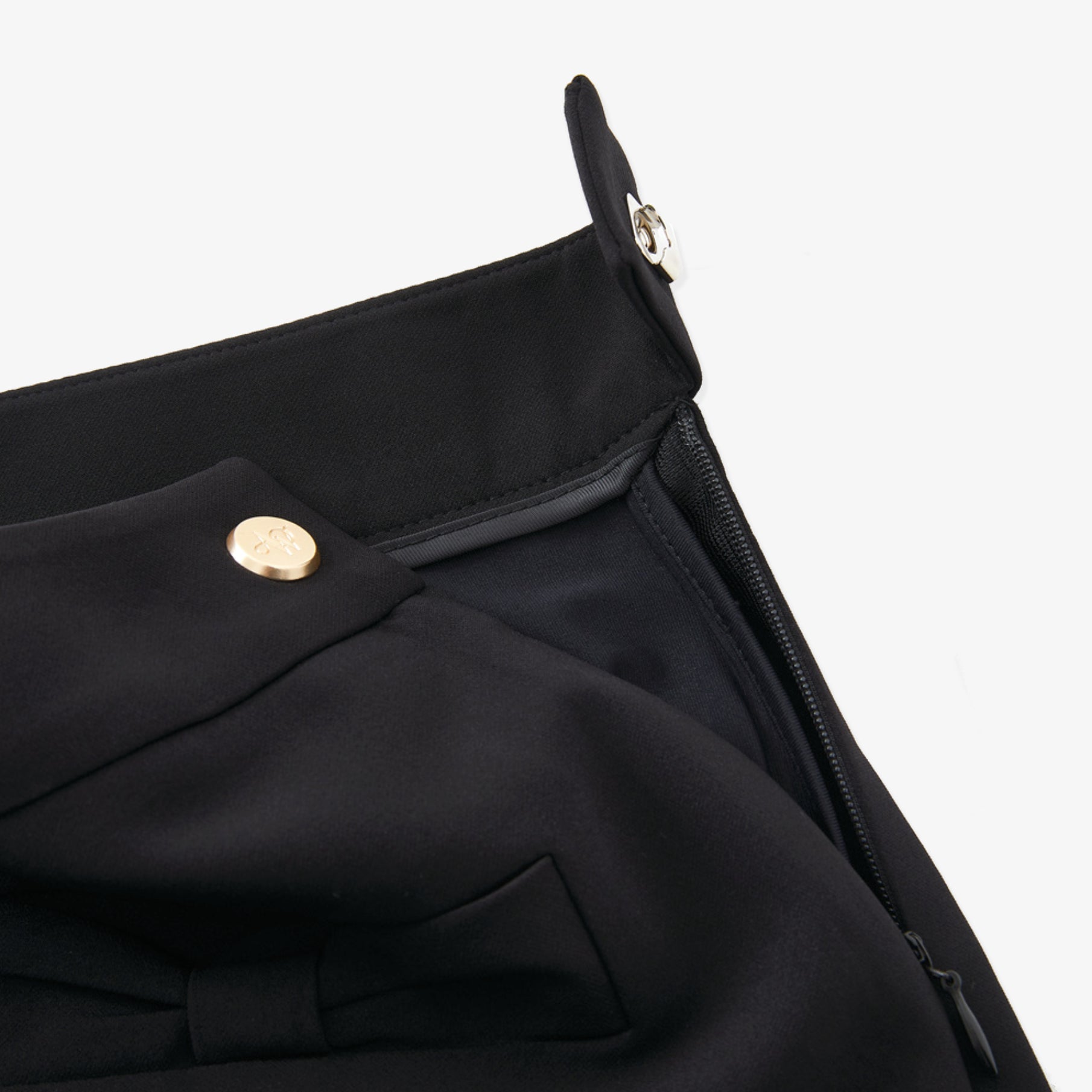 Women's Ribbon Pocket Tulip Skirt - Black - Erthe Golf