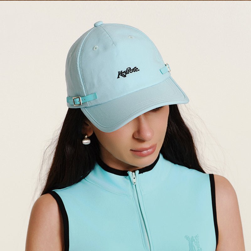 Keypote Blue Clip Golf Cap Brim Detail on Model | Erthe Golf