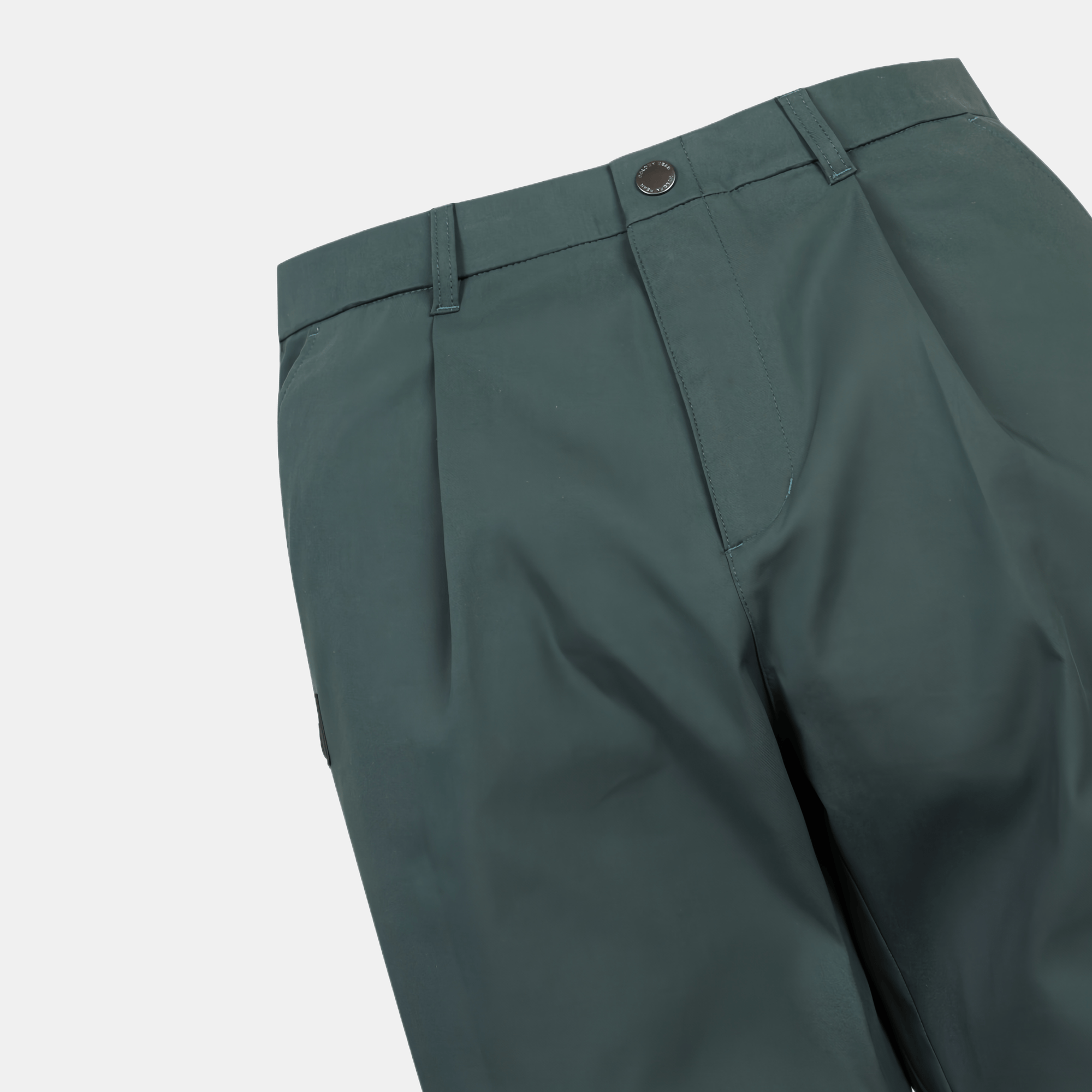 Golden Bear Men&#39;s Tucked Pants - Green - Erthe Golf