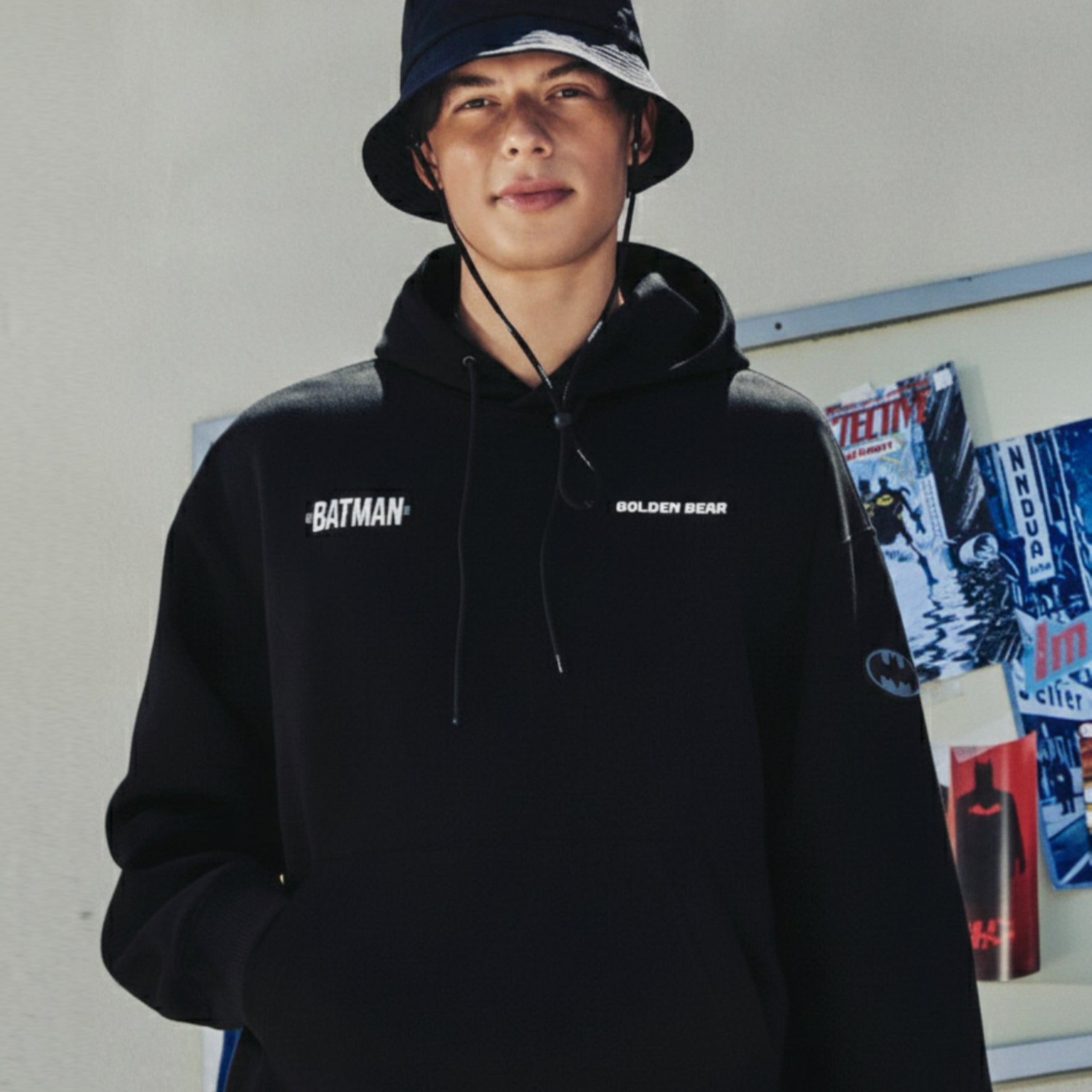 [Golden Bear x Batman] Unisex Backgraphic Hoodie - Black - Erthe Golf