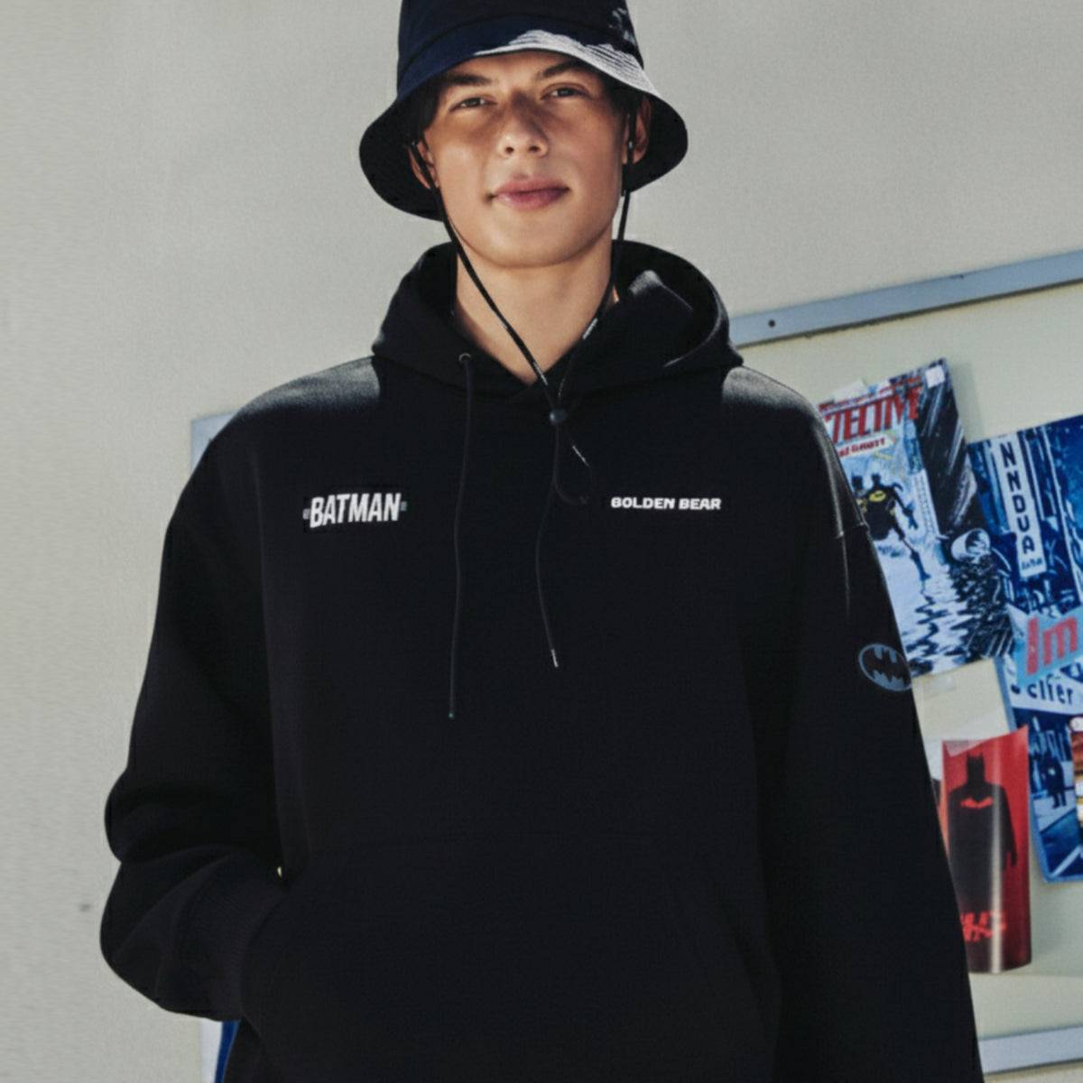 [Golden Bear x Batman] Unisex Backgraphic Hoodie - Black - Erthe Golf