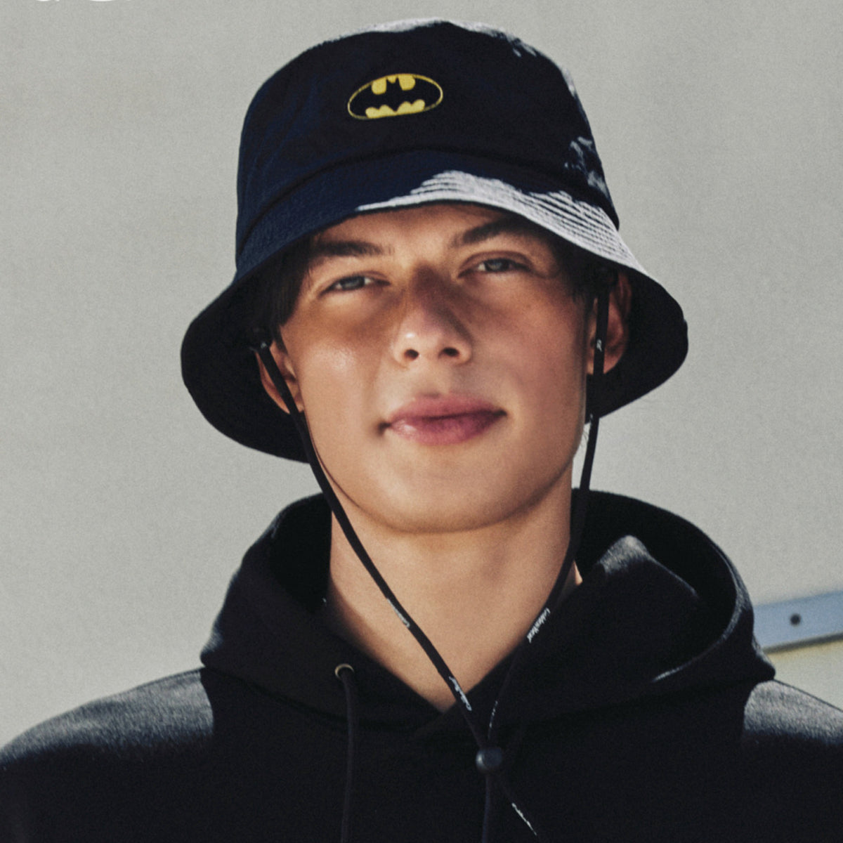 [Golden Bear x Batman] Unisex Batman Graphic Bucket Hat - Black - Erthe Golf