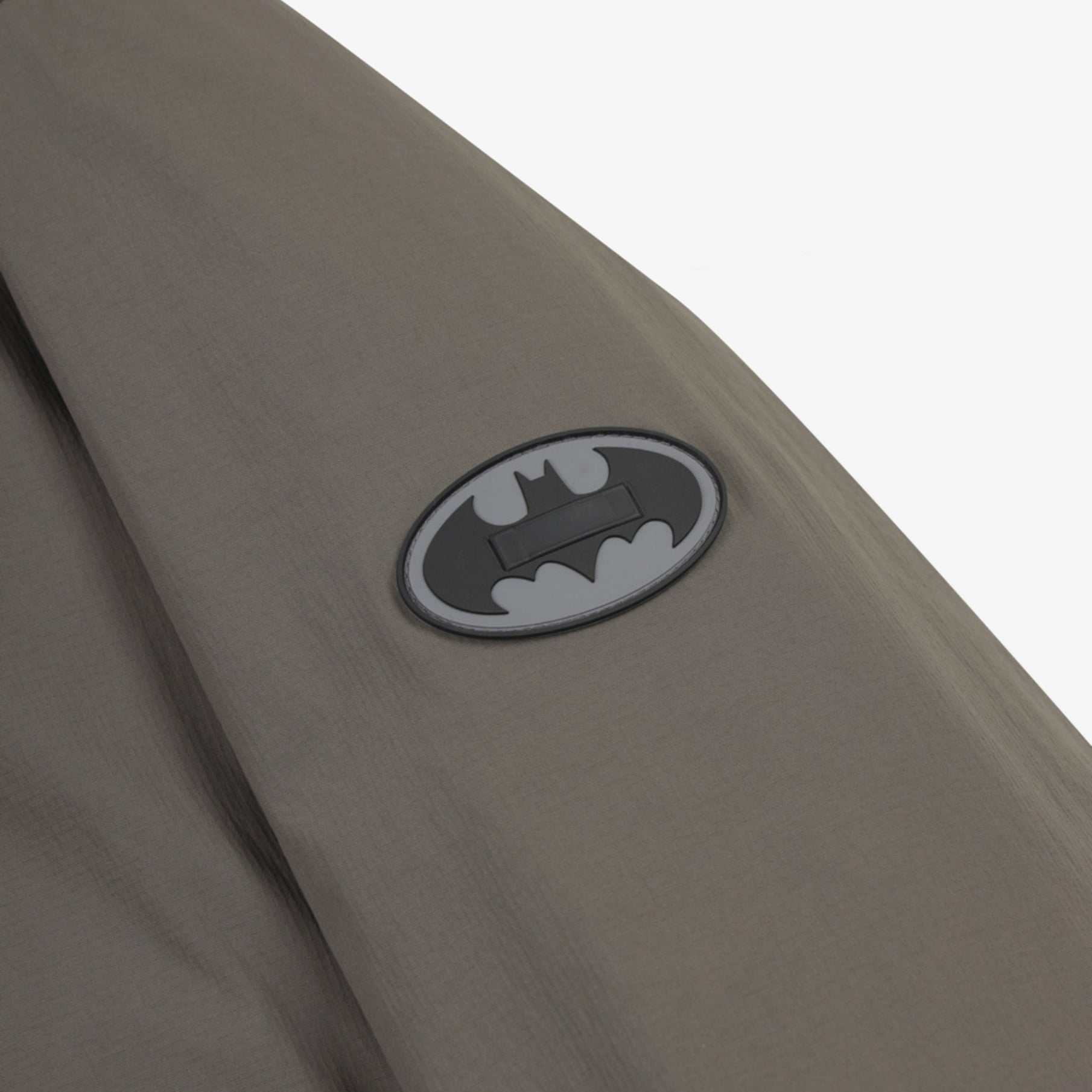 [Golden Bear X Batman] Men's Mesh Color Matching Woven Sweatshirt - Khaki - Erthe Golf