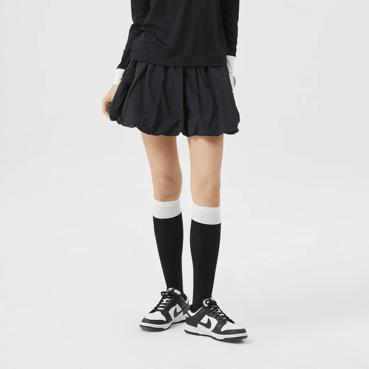 Women's Ballon - fit Skirt - Black - Erthe Golf