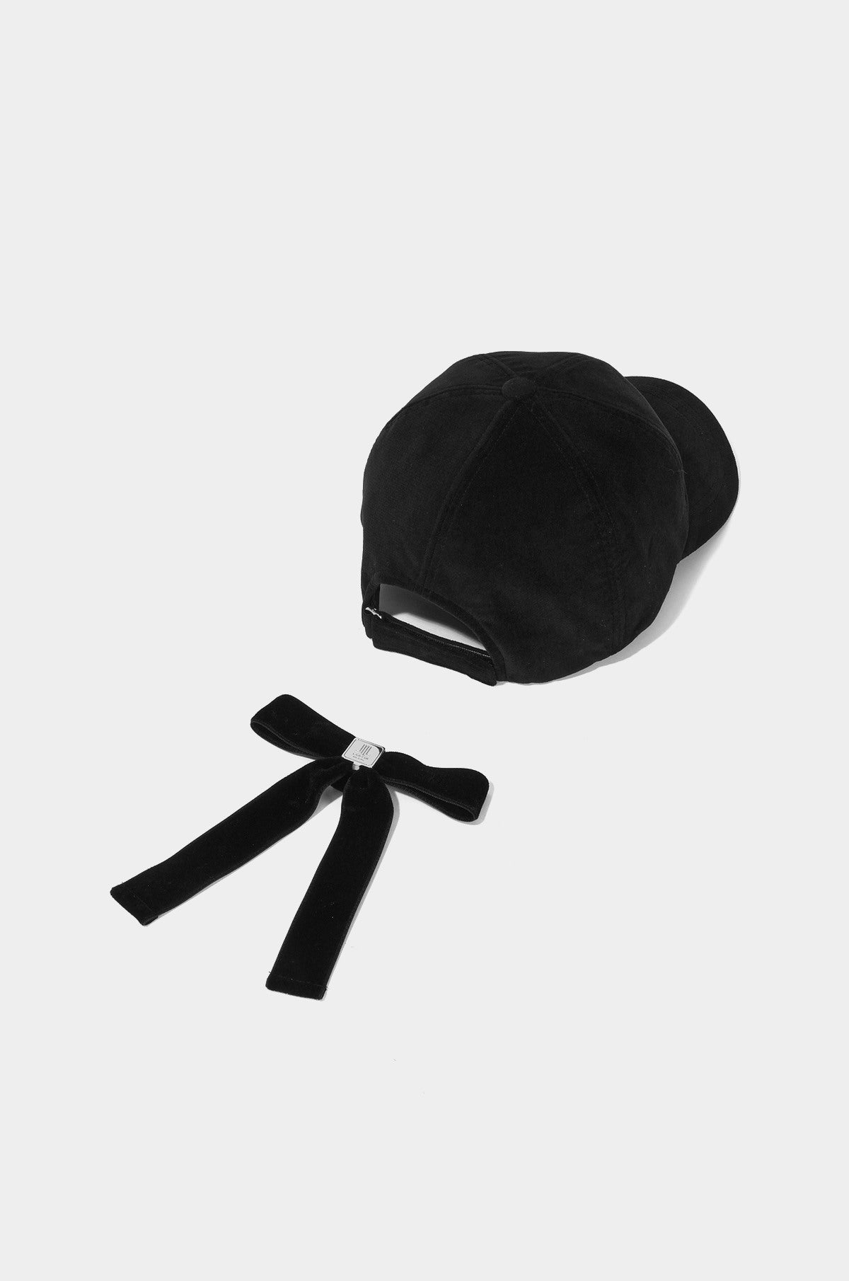 Lanvin Blanc Women&#39;s Ribbon Cap - Black