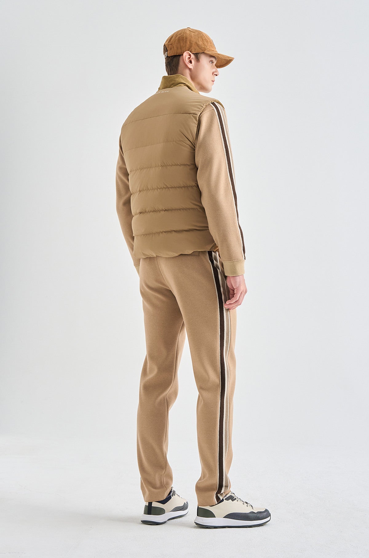 Lanvin Blanc Men's Vest - Camel - Erthe Golf