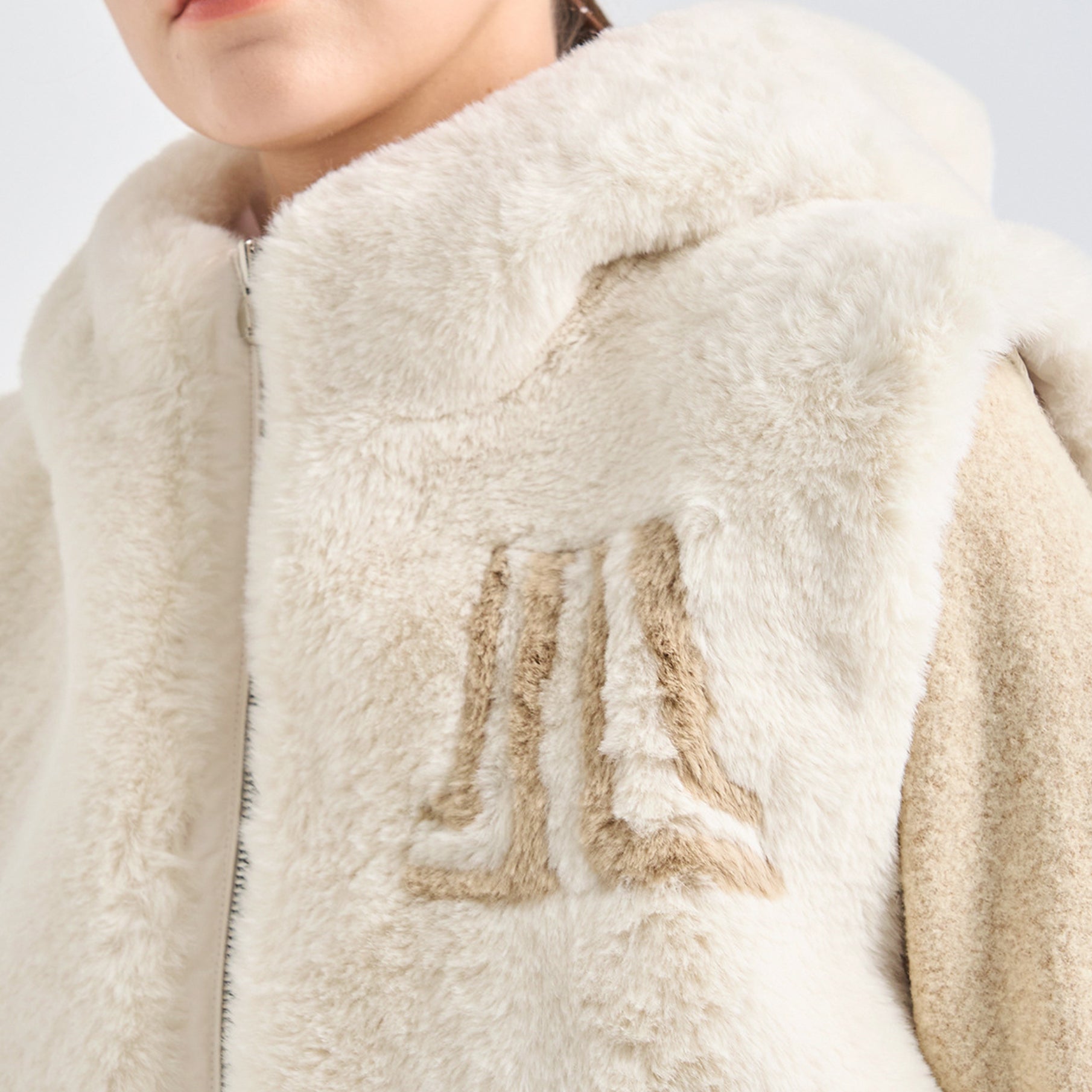 Women's Fur Vest - Ivory - Erthe Golf