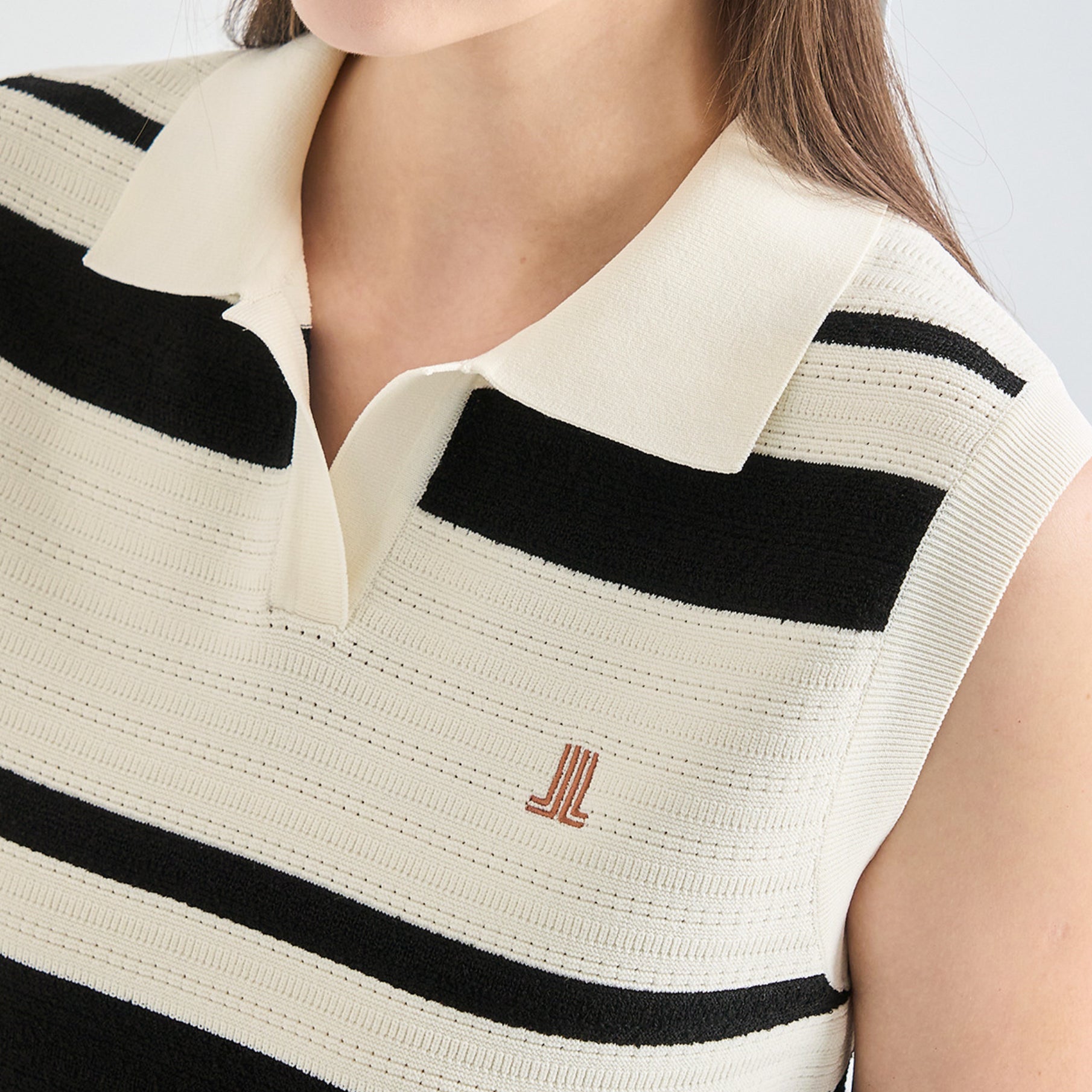 Women's Sleeveless Knit Top - Black - Erthe Golf