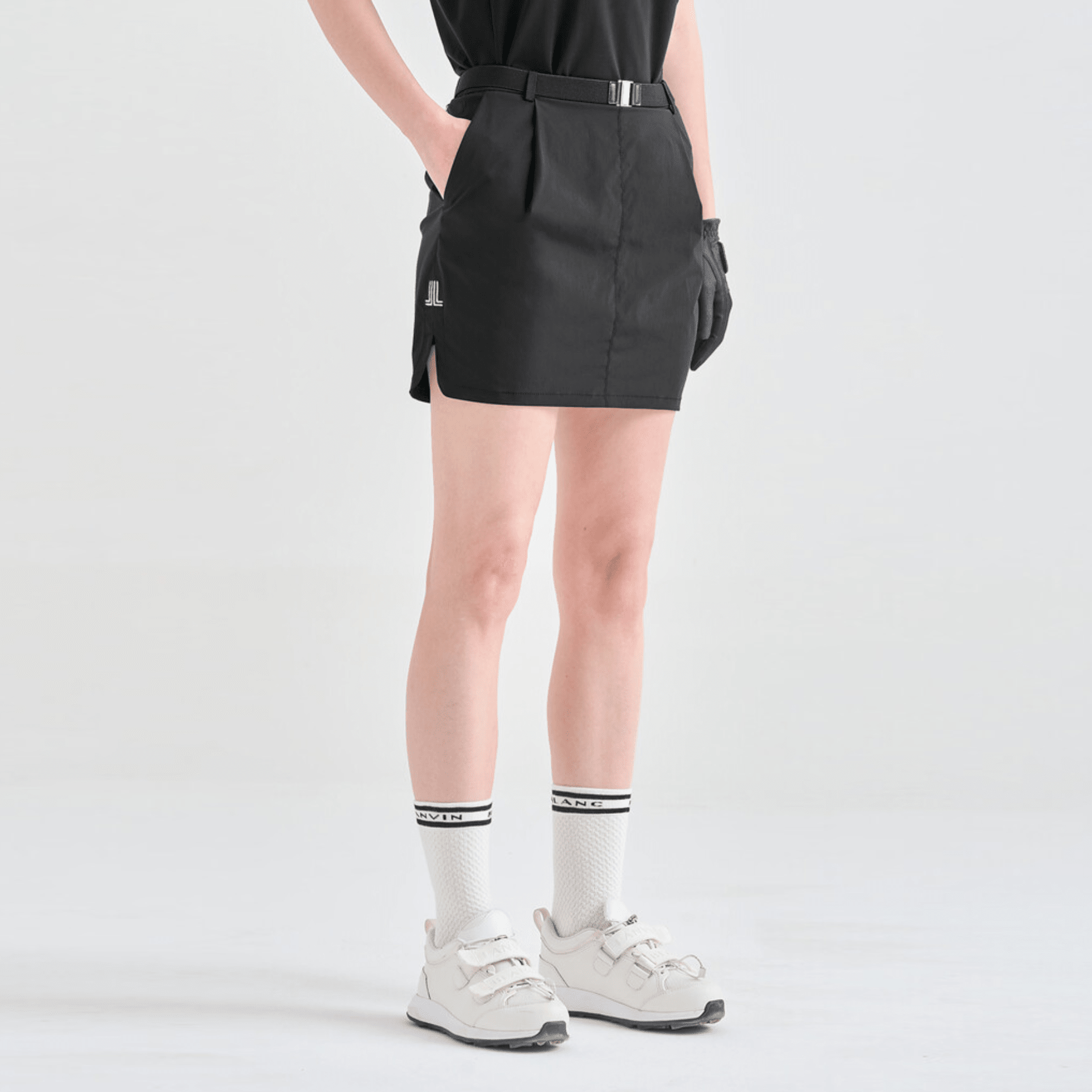 Women's Pintuck Belted Skirt - Black - Erthe Golf