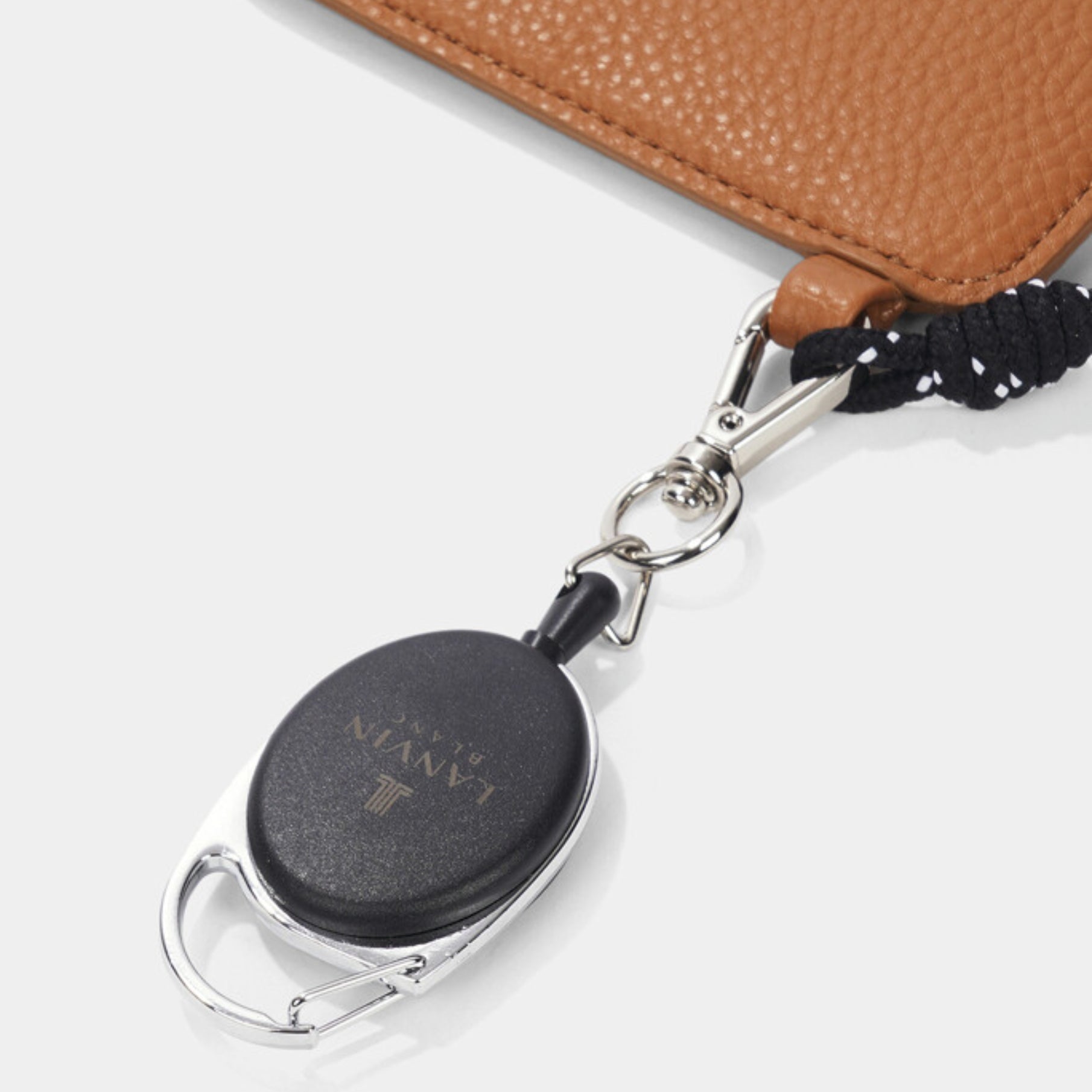 Ball Cleaner Key Ring - Camel - Erthe Golf