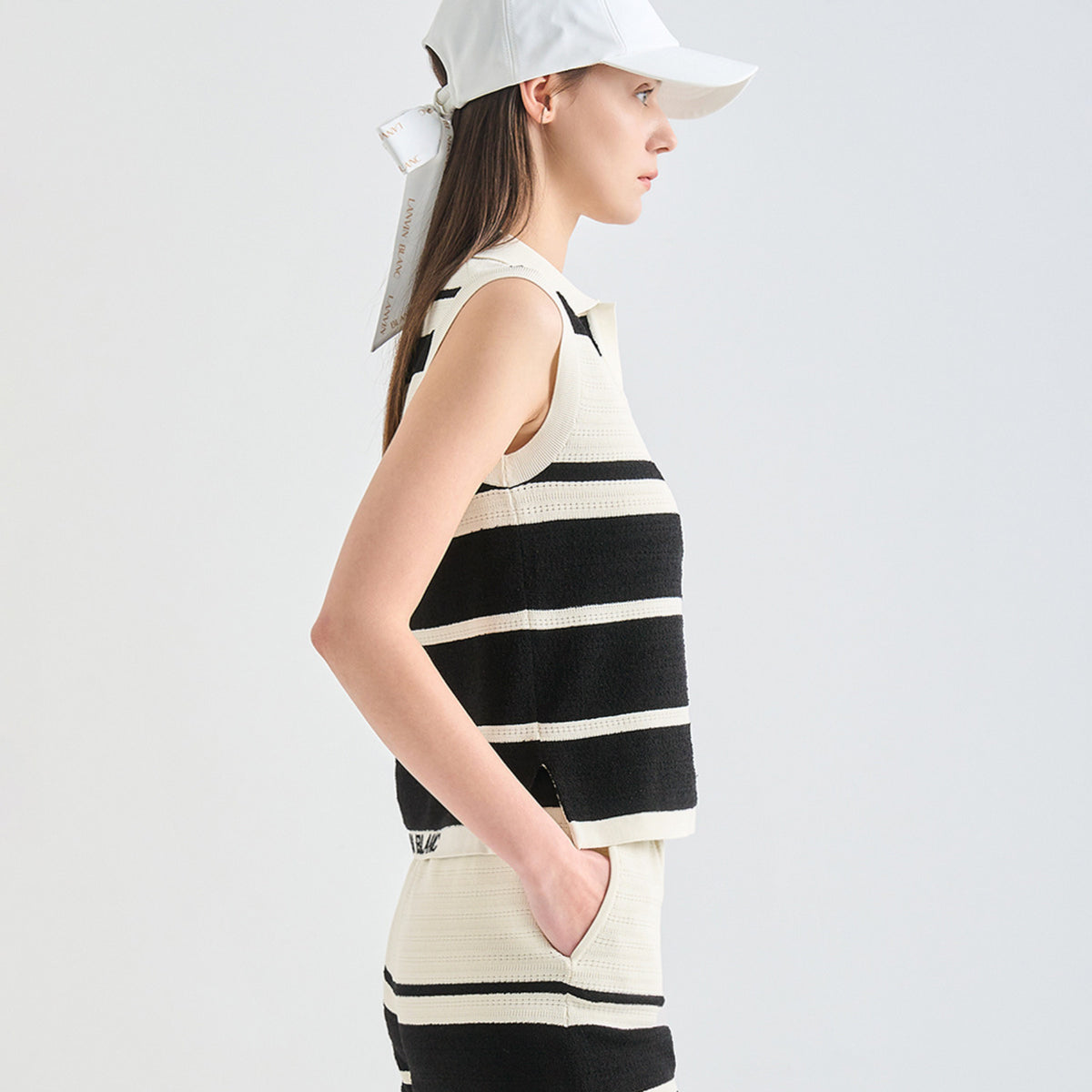 Women's Sleeveless Knit Top - Black - Erthe Golf