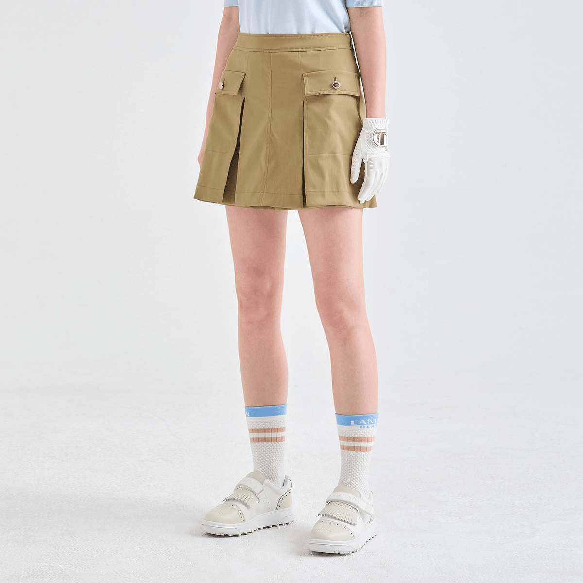 Women's Elastic Waist Shorts - Beige - Erthe Golf