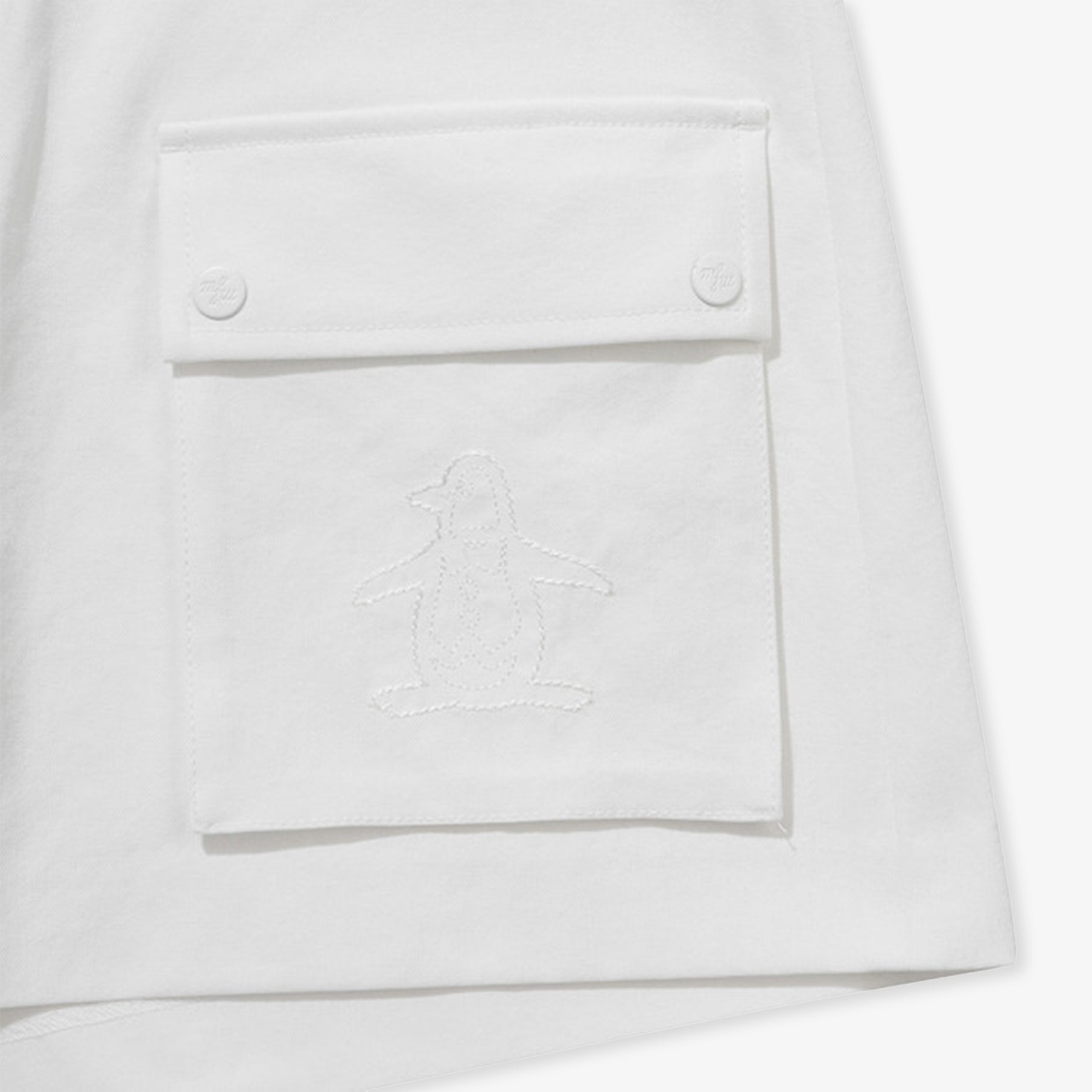 Munsingwear Women&#39;s Pocket Shorts - White - Erthe Golf
