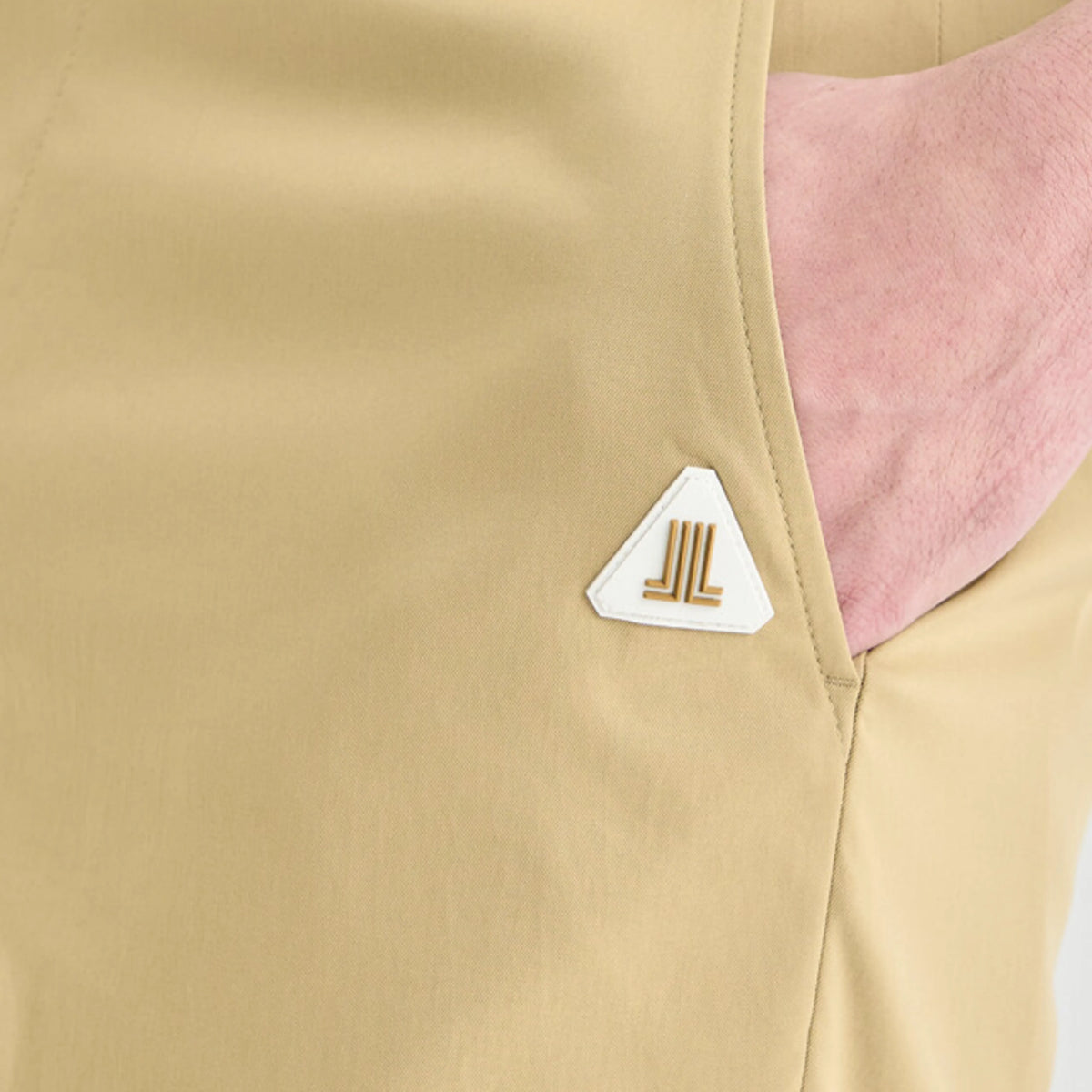 Men's Back - Banded Shorts - Sand Beige - Erthe Golf
