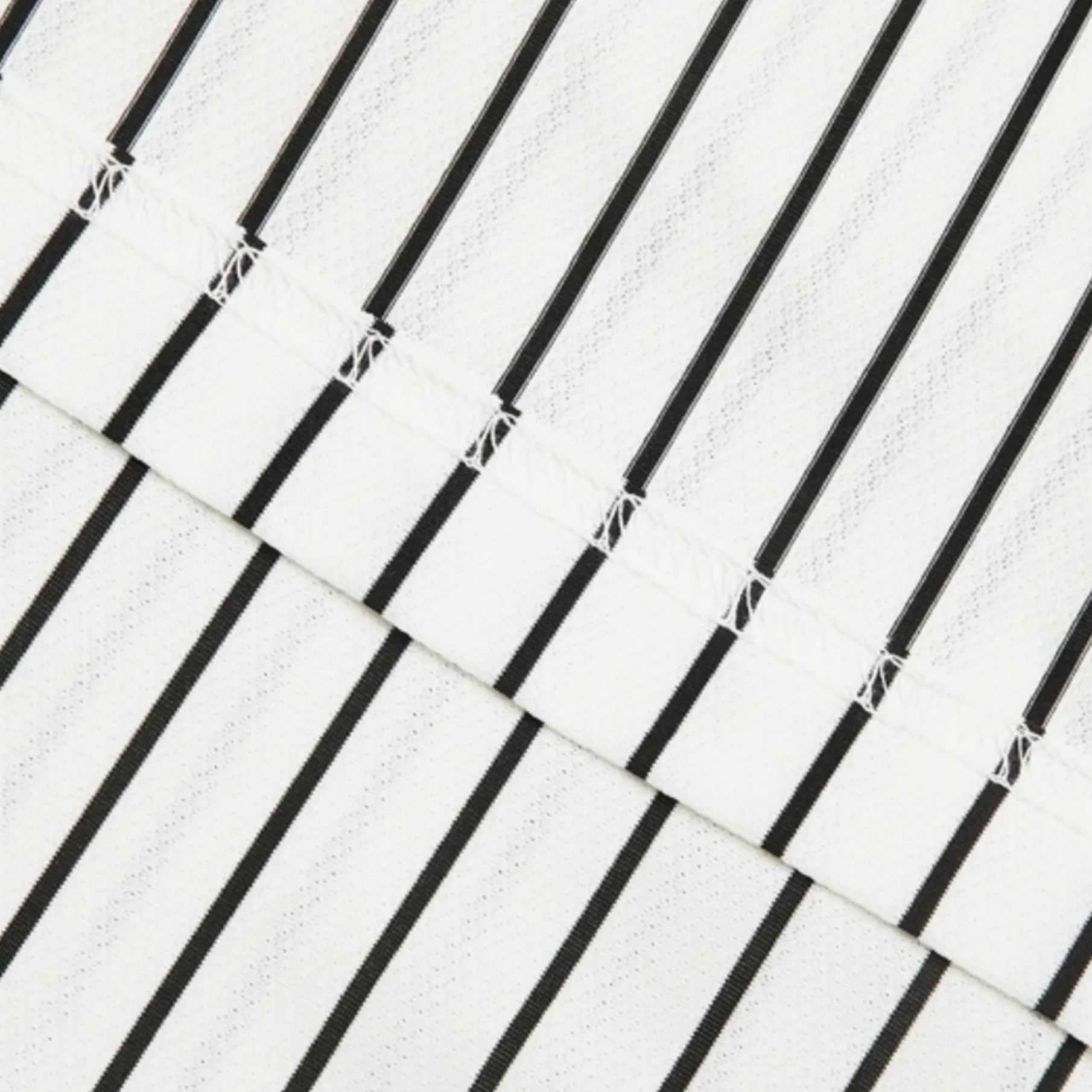 Men's Stripe Polo - White - Erthe Golf