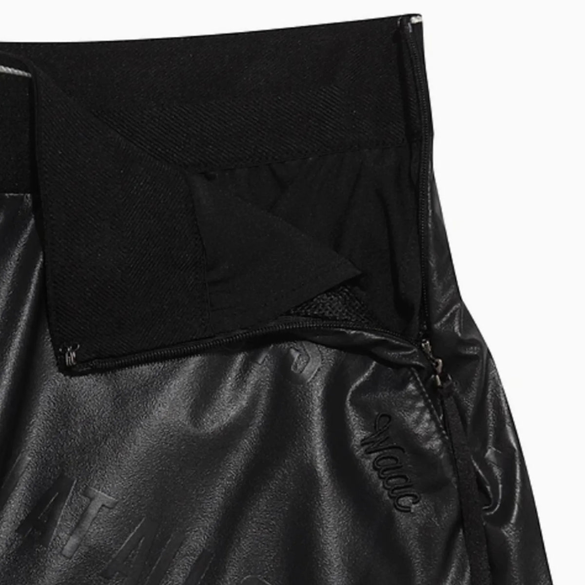 Women's Balloon Skort - Black - Erthe Golf