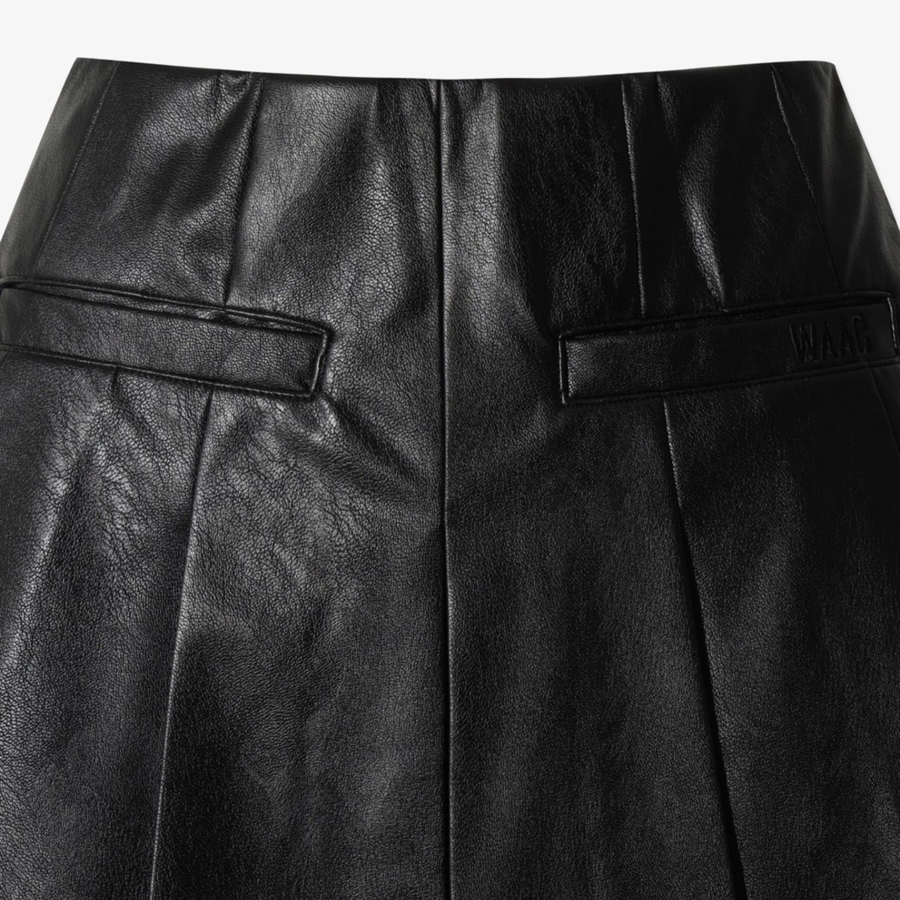 Women's Faux Leather Shorts - Black - Erthe Golf