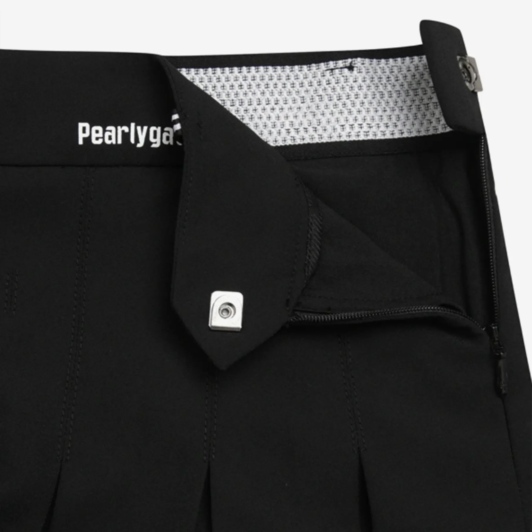 Women's Fruit Print Culotte Skirt - Black - Erthe Golf