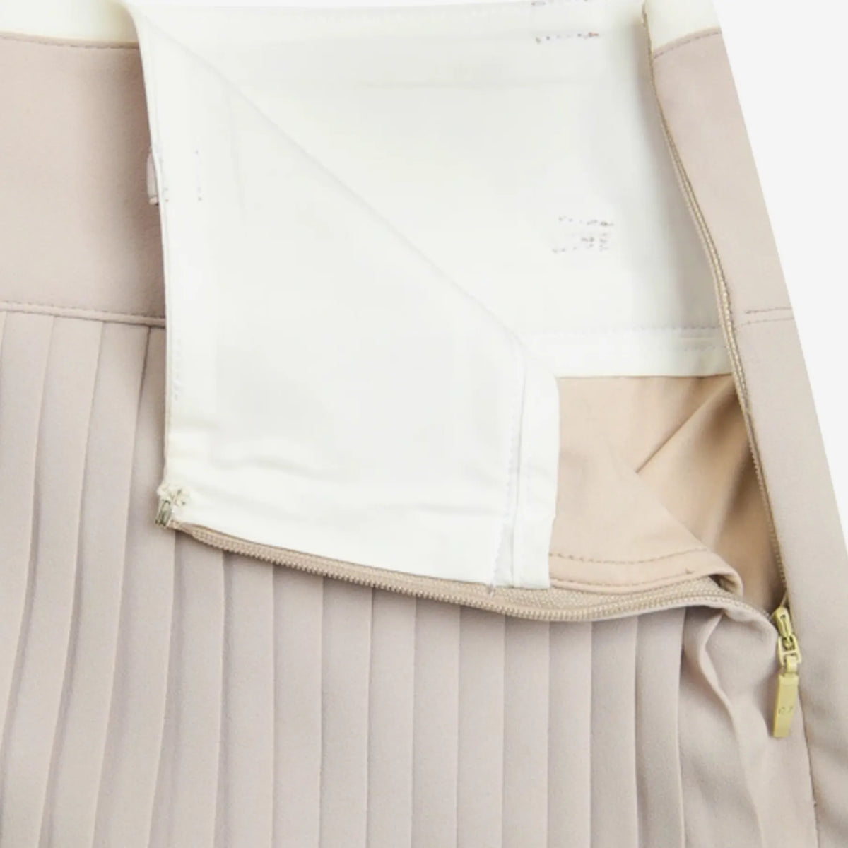 Women's Pleated Culotte Skirt - Beige - Erthe Golf