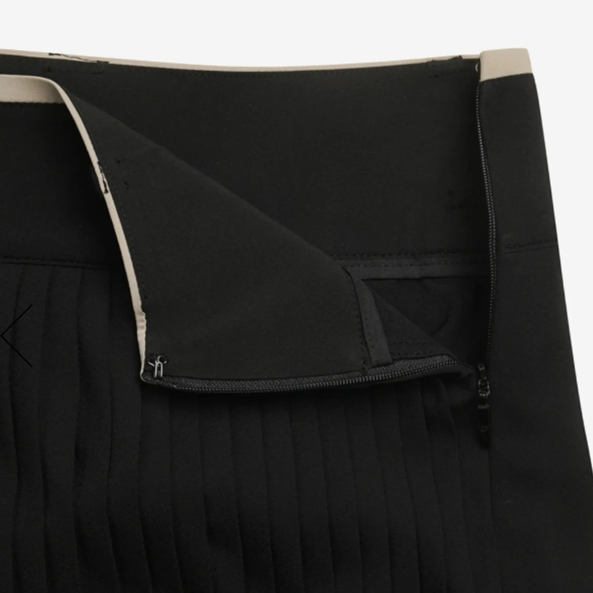 Women's Pleated Culotte Skirt - Black - Erthe Golf